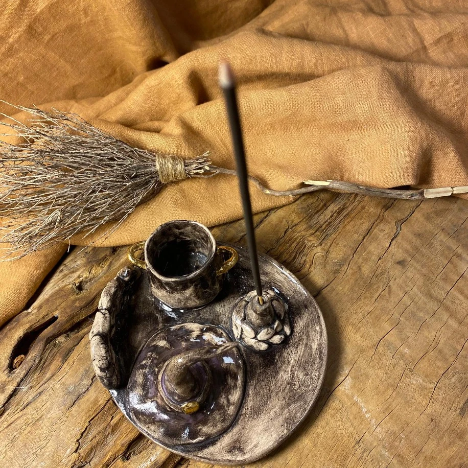 CADI BAHÇESİ TEMALI TÜTSÜLÜK