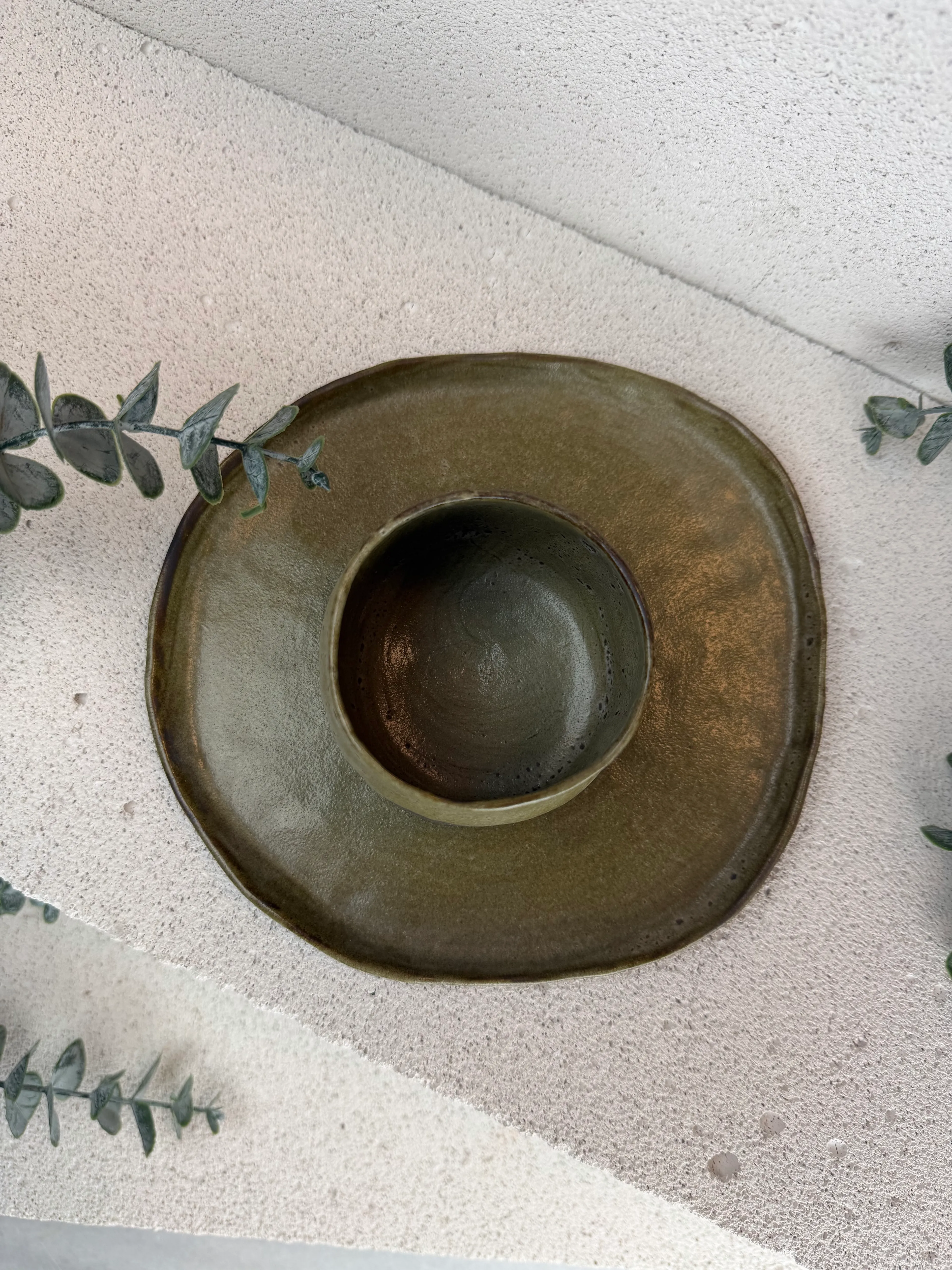 El Yapımı Stoneware Fincan & Tabak – Toprak Tonları, 200 ml