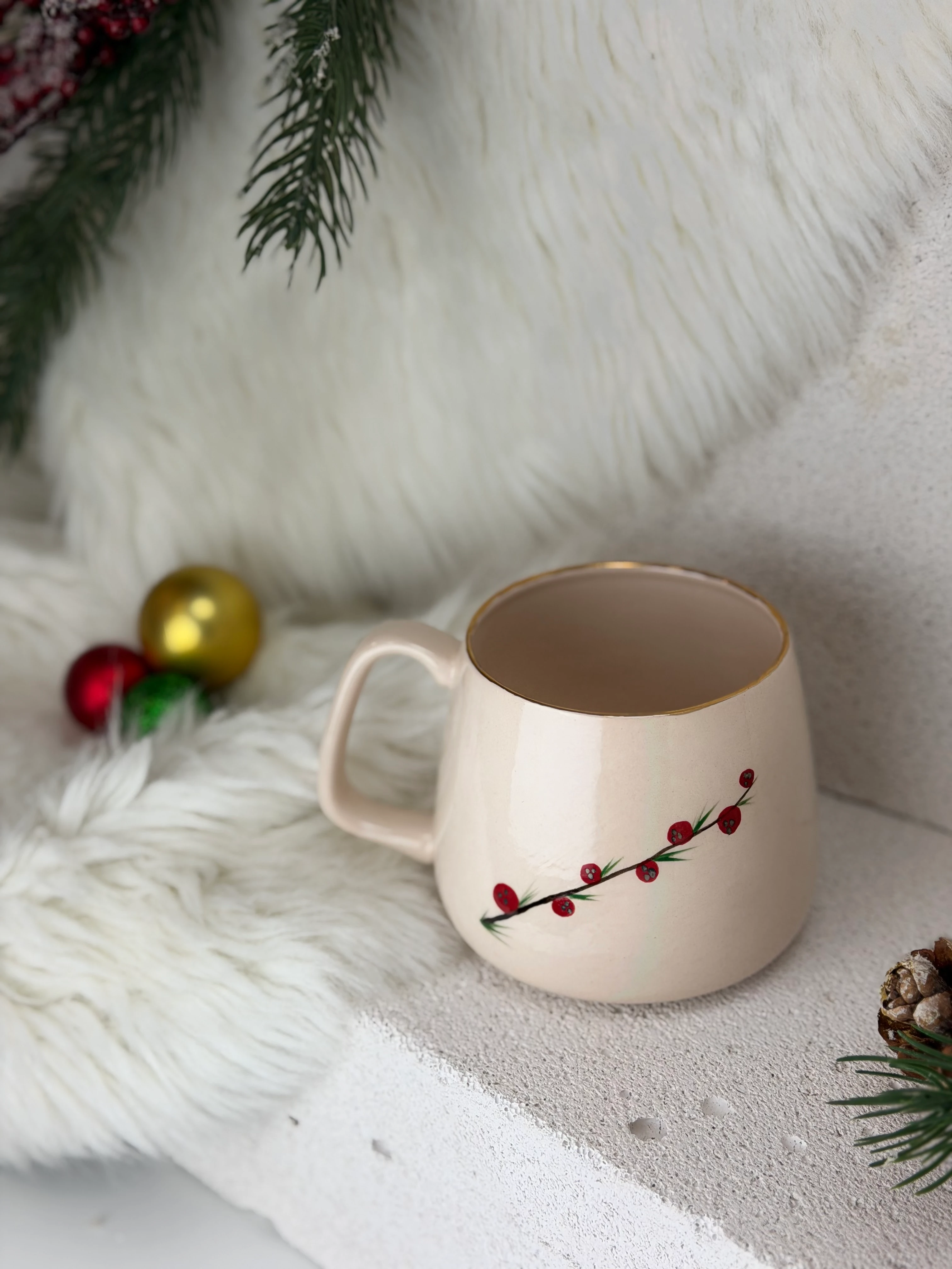 24k Altın Detaylı El Boyama Yeni Yıl Fincanı