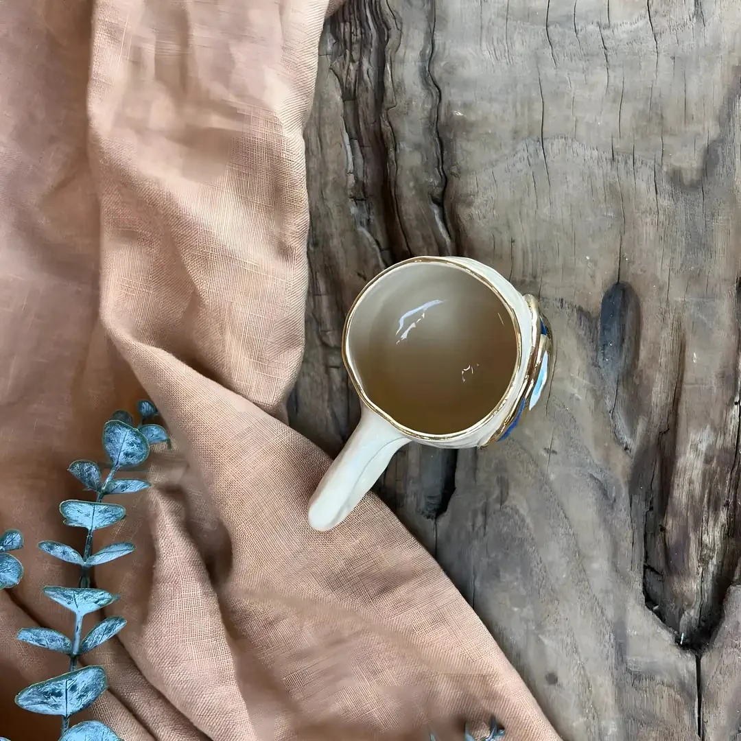 El Yapımı Stoneware Kahve Fincanı 220 ml (Nazar Boncuğu, 24K Altın Detaylı)