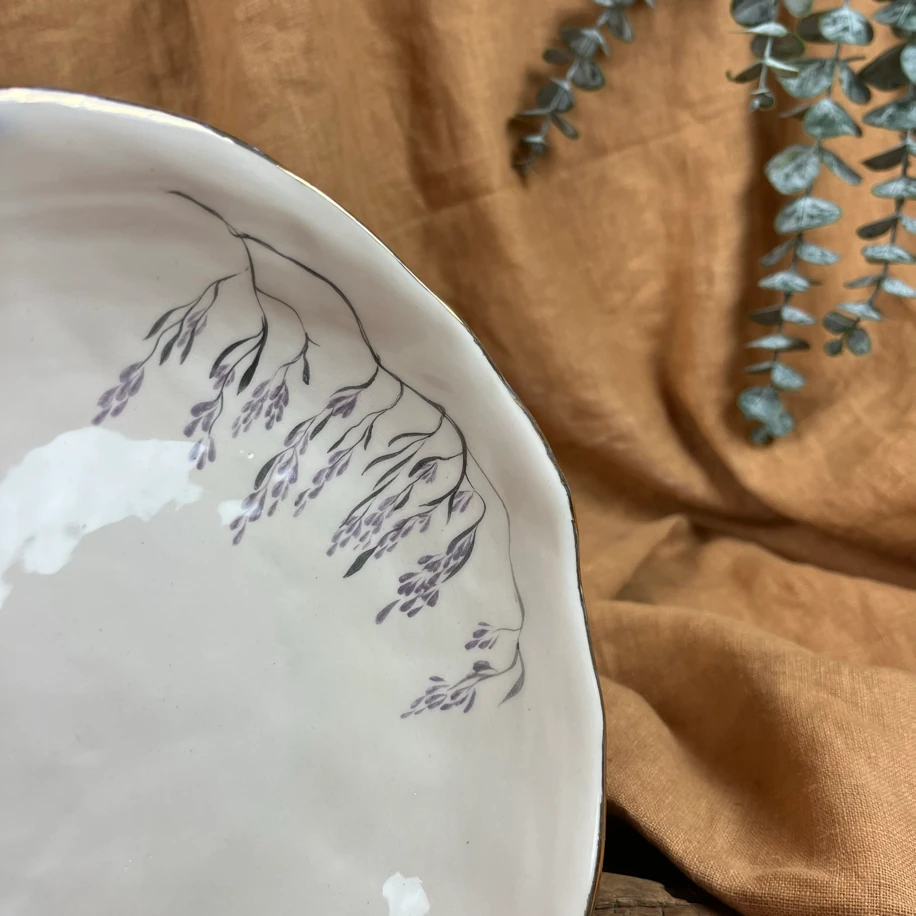 El Boyaması Ayaklı Kase