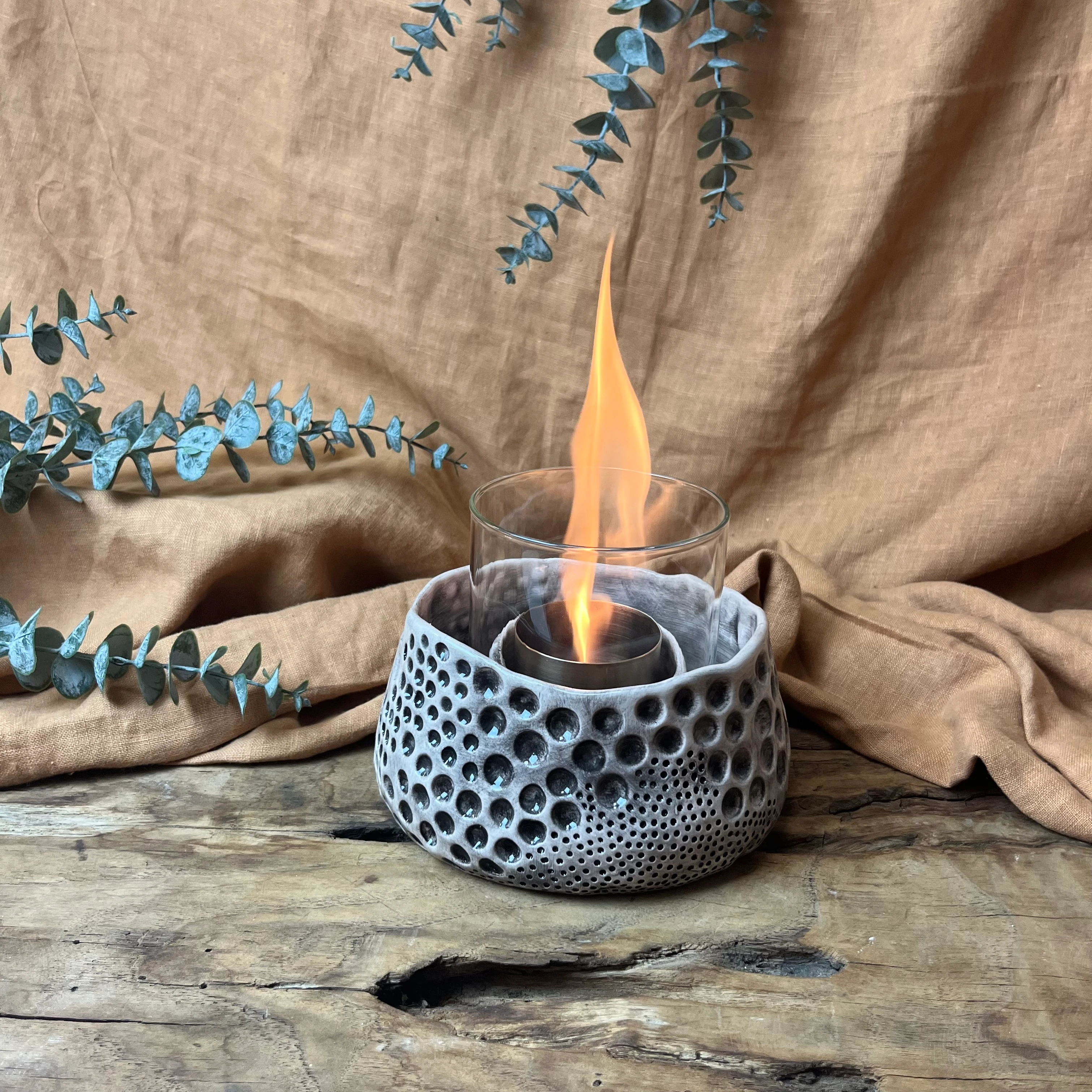 EL YAPIMI SERAMİK MASA ÜSTÜ ATEŞ ÇUKURU