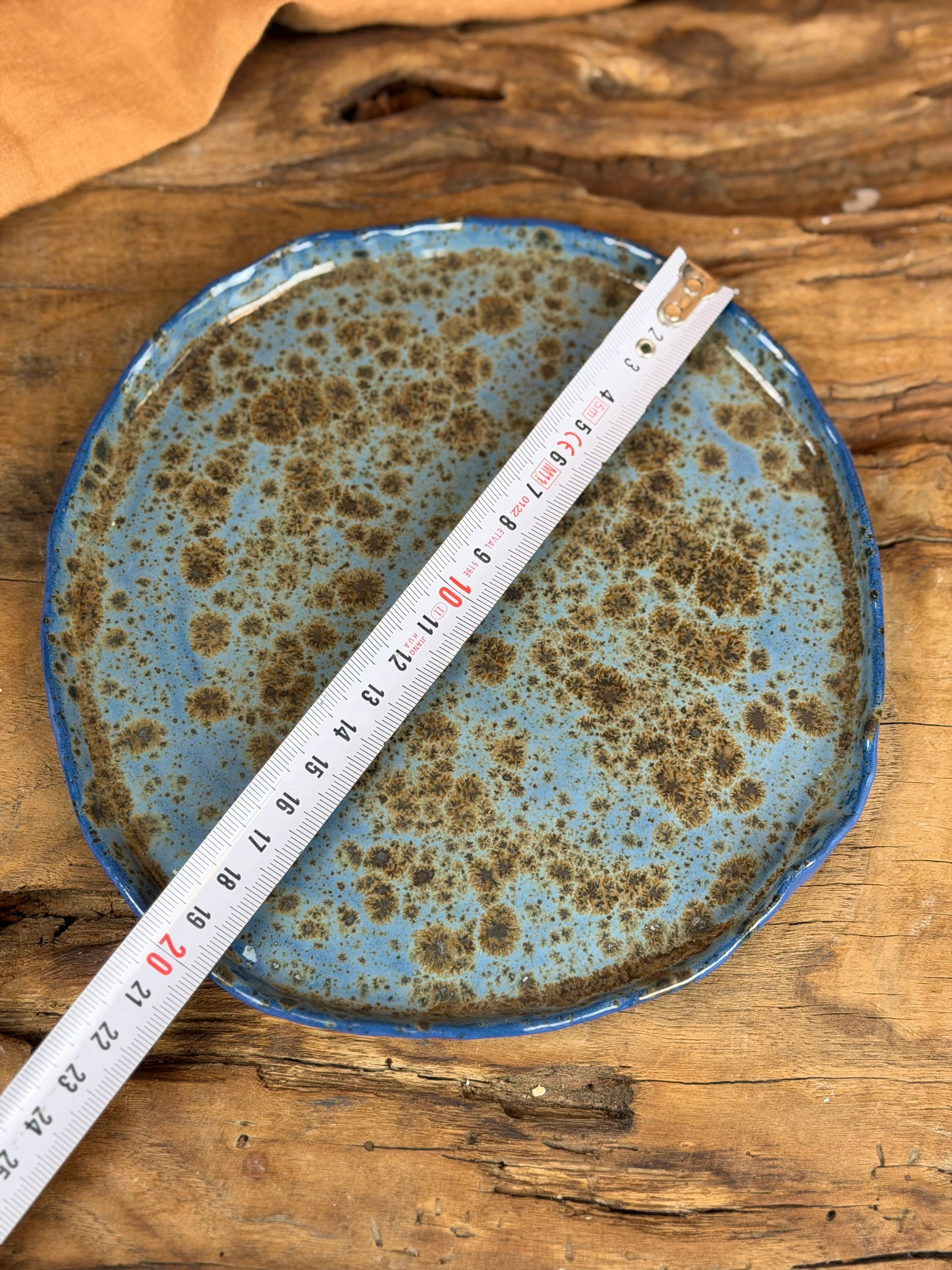 El yapımı porselen 3’lü tabak seyi