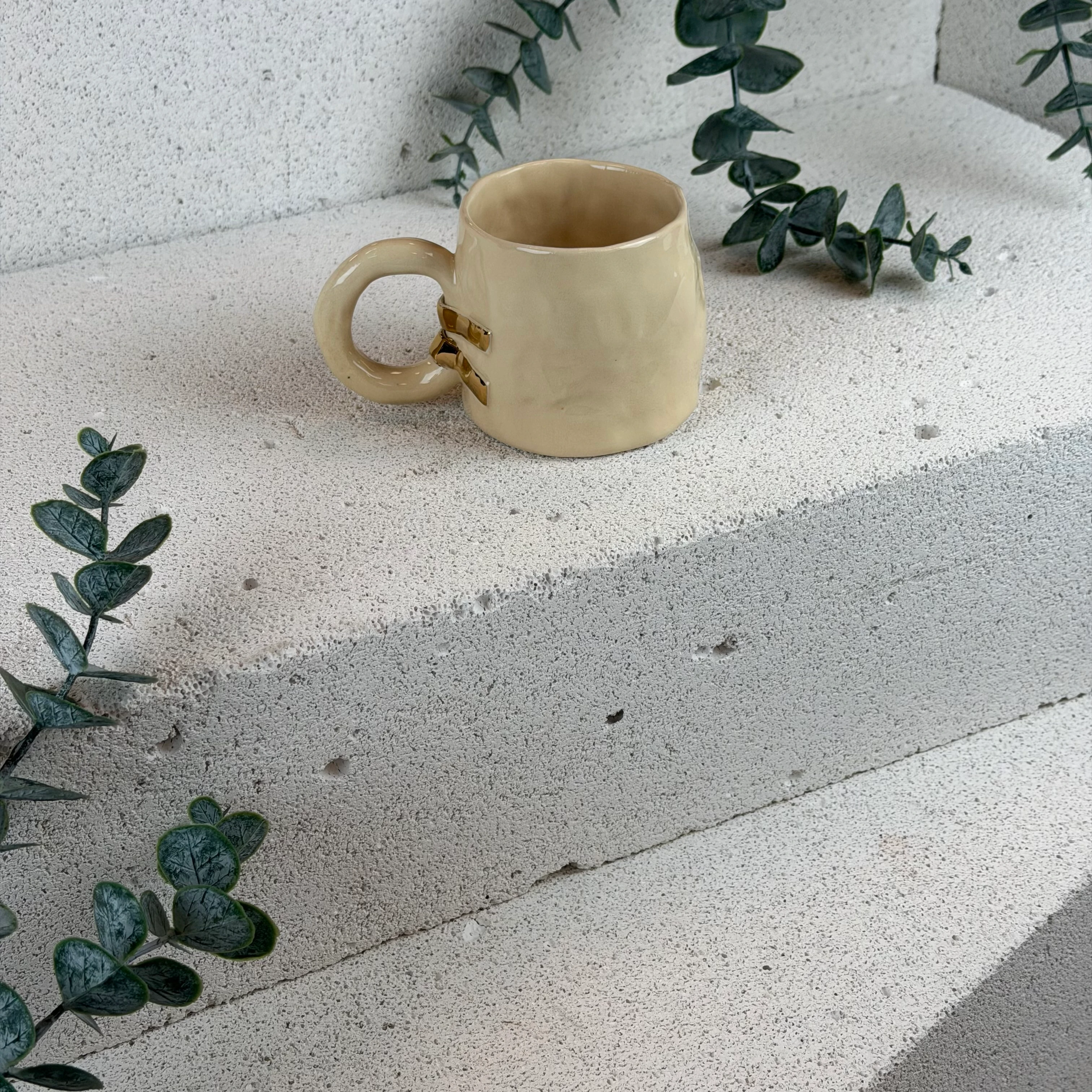 El yapımı Stoneware 24k altın detaylı 150ml 