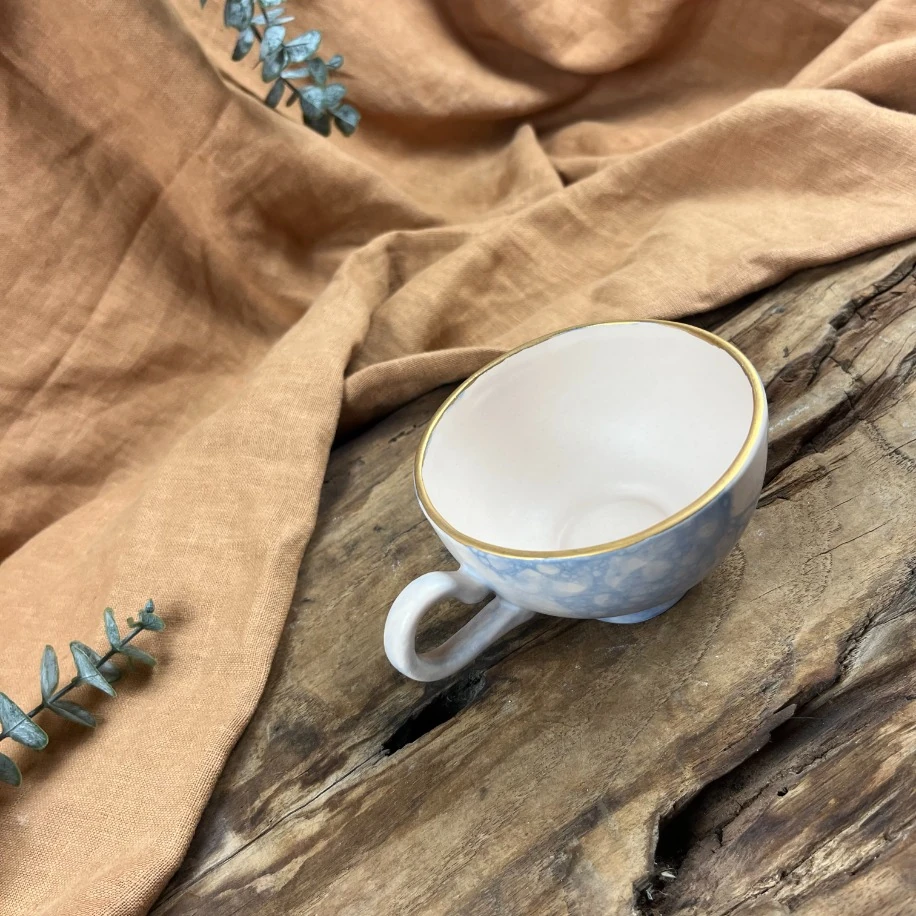 BUBBLE DESENLİ VE 24K ALTIN DETAYLI FİNCAN (200ML)