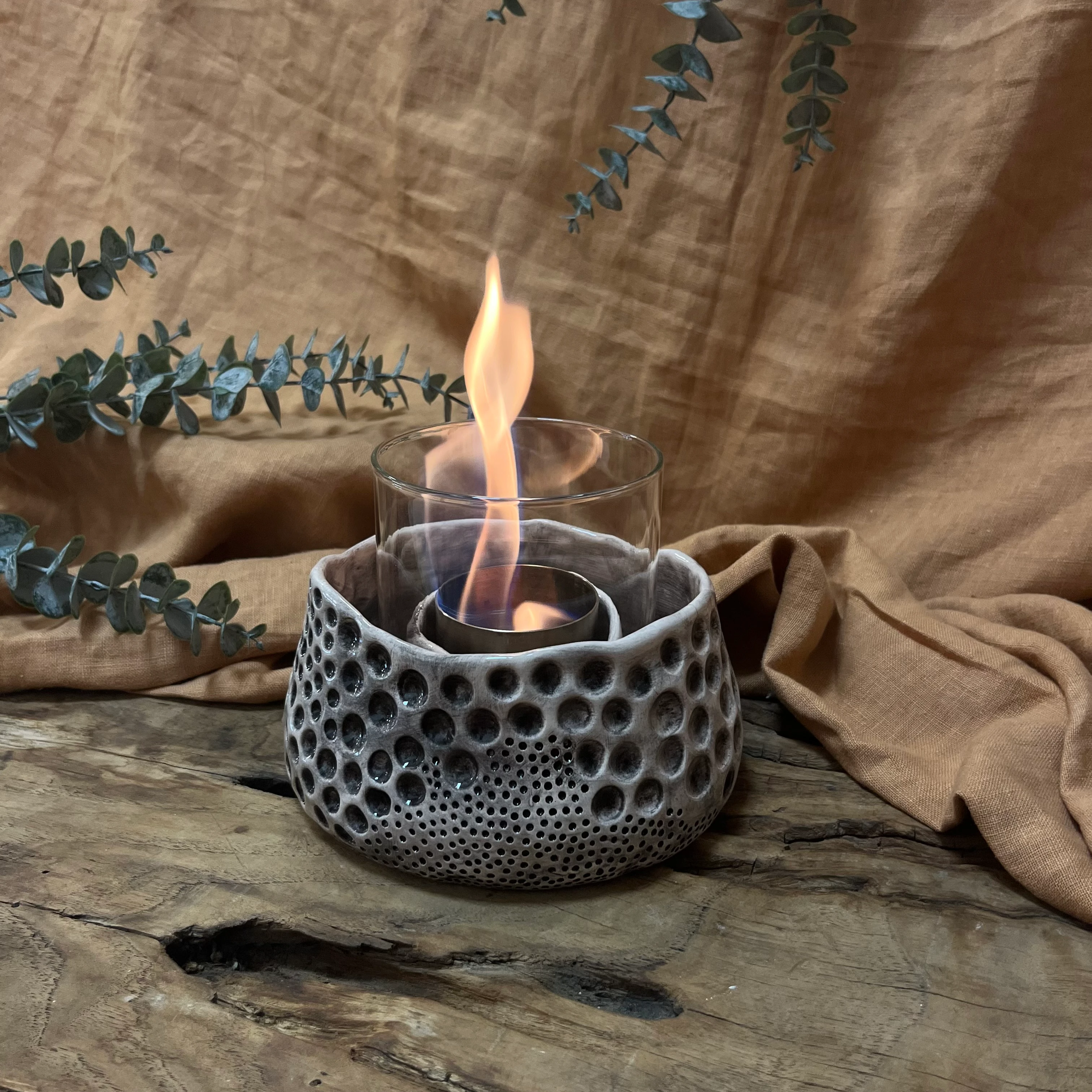 EL YAPIMI SERAMİK MASA ÜSTÜ ATEŞ ÇUKURU