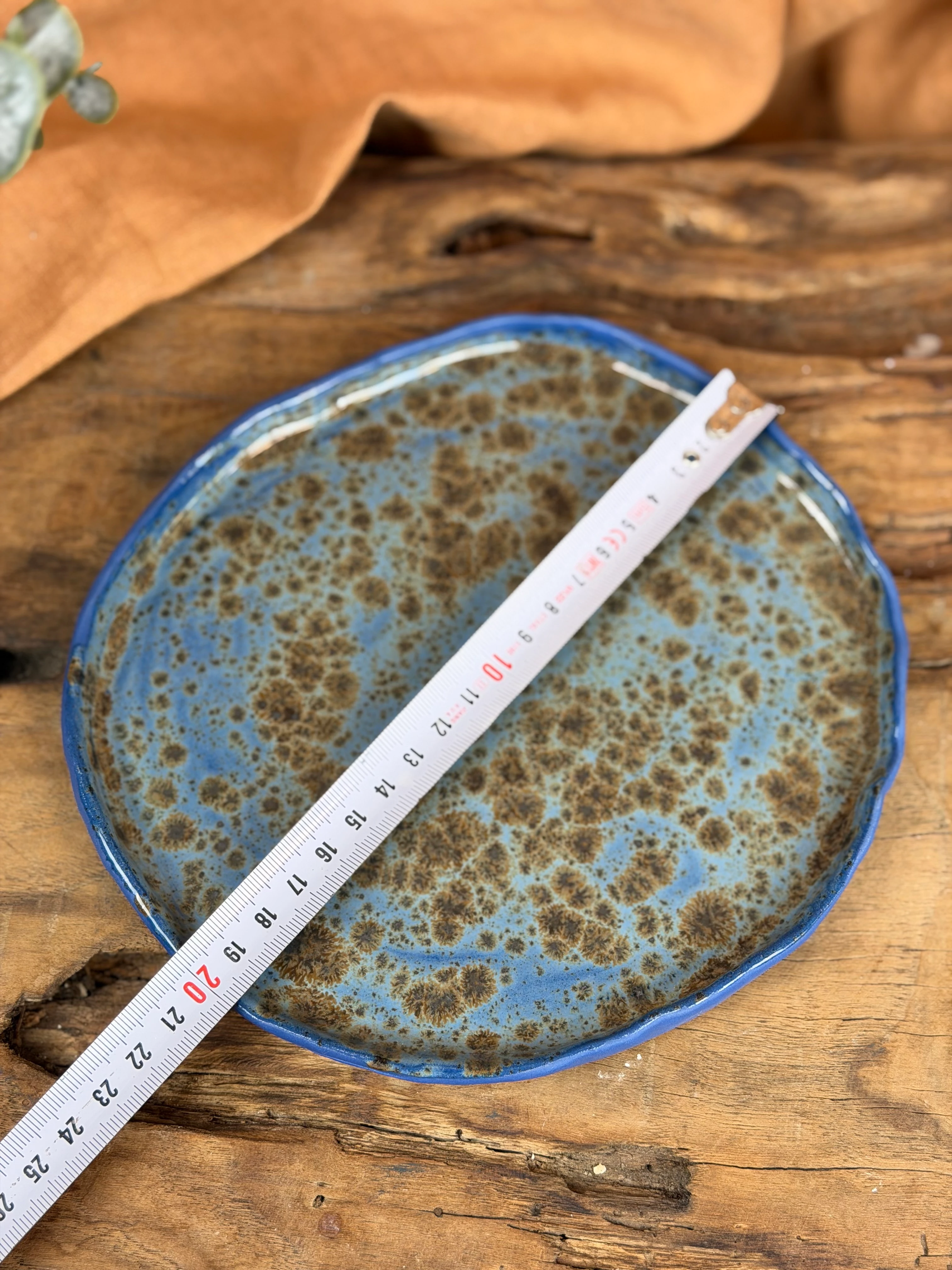 El yapımı porselen 3’lü tabak seyi