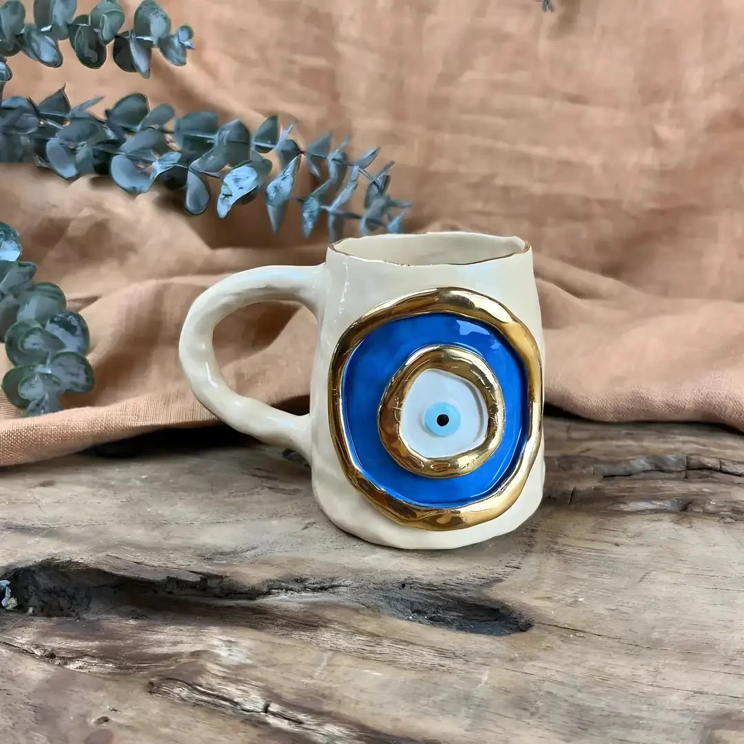 El Yapımı Stoneware Kahve Fincanı 220 ml (Nazar Boncuğu, 24K Altın Detaylı)