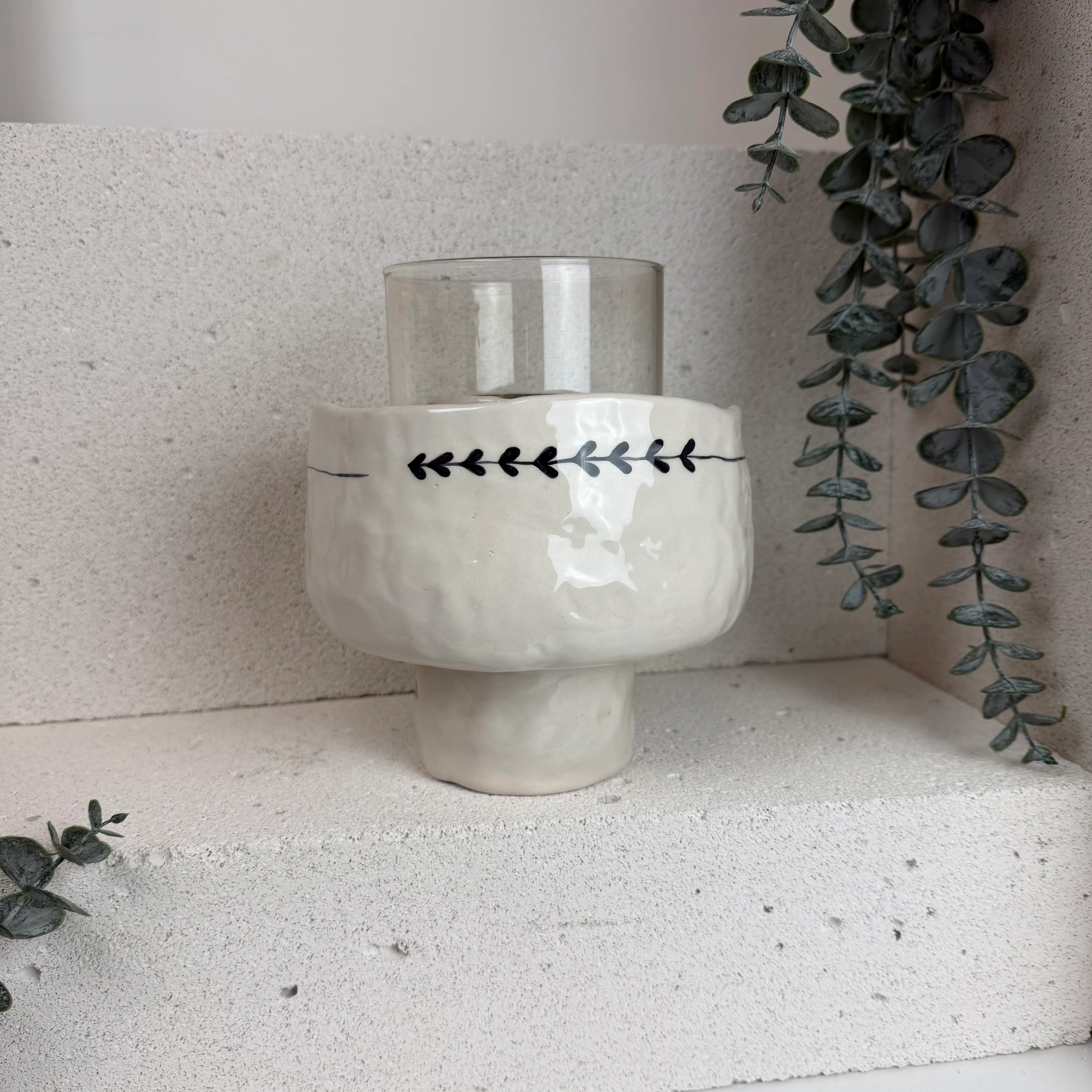 Masa üstü seramik ateş çukuru.