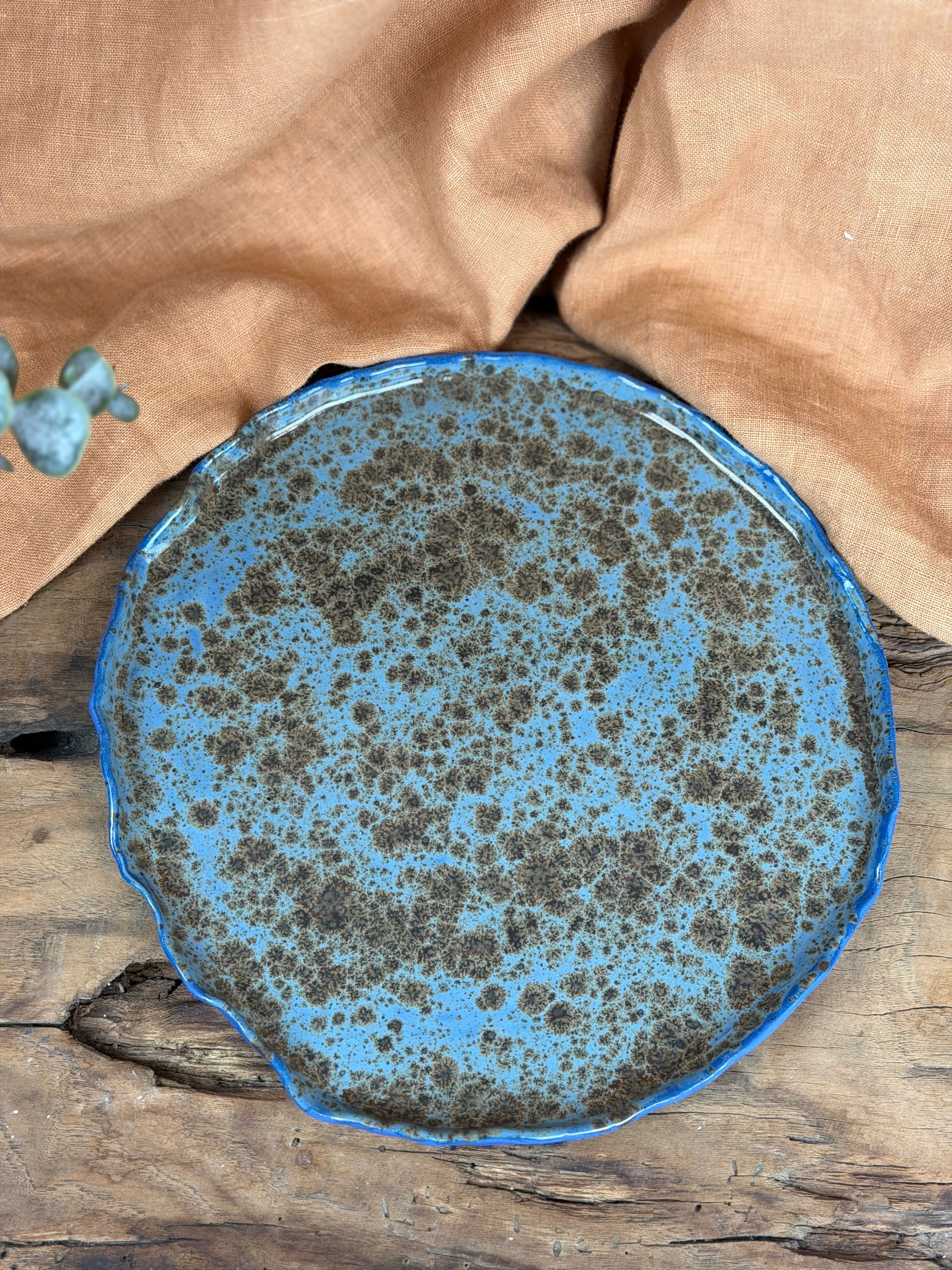 El yapımı porselen 3’lü tabak seyi