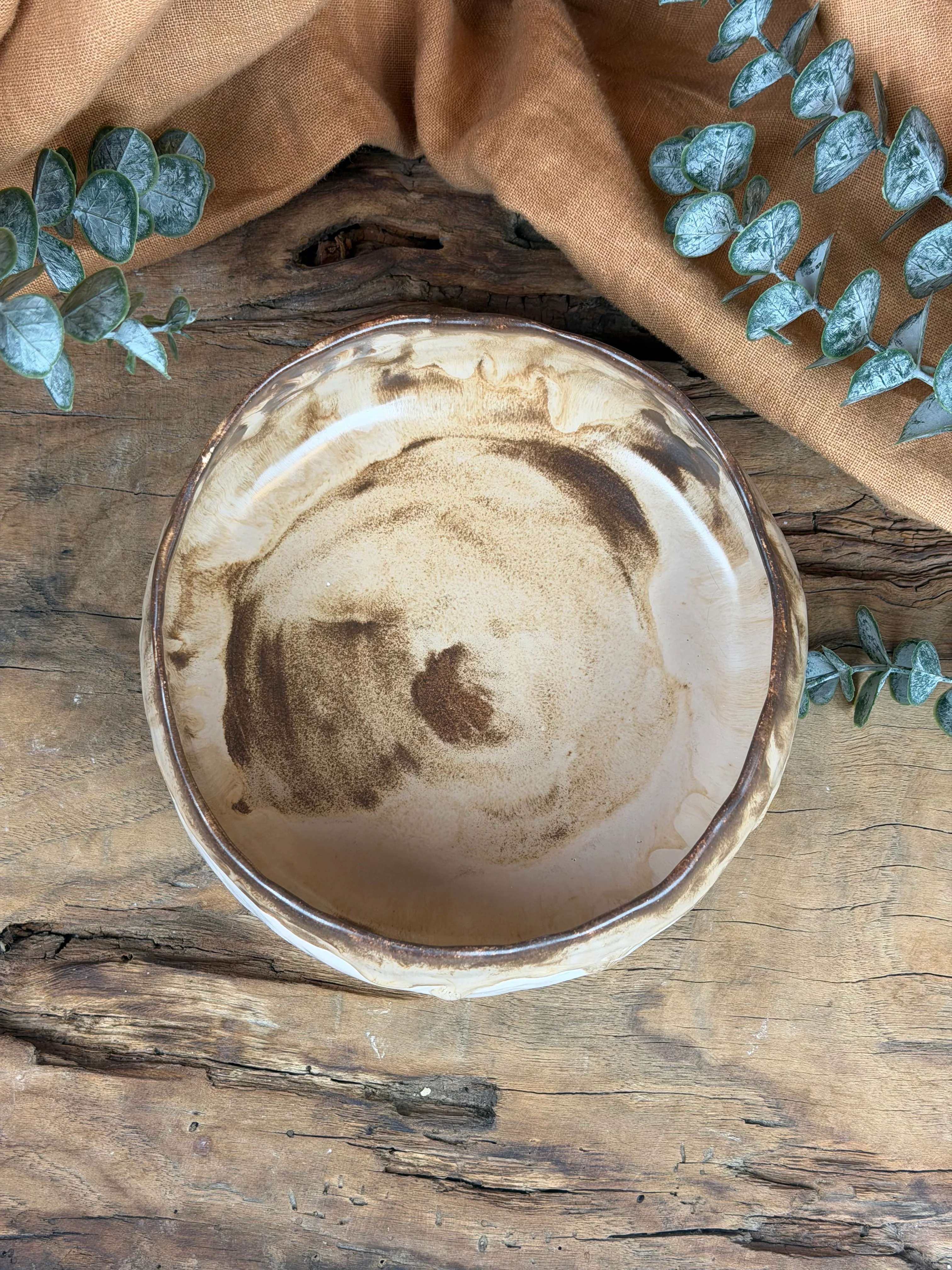 El Yapımı Seramik Kase – Kahve & Bej Tonlarında Akışkan Desenli, Stoneware