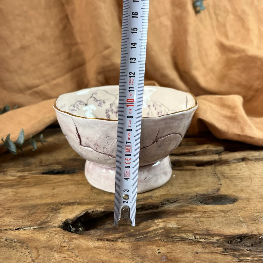 El yapımı seramik kase/sunumluk