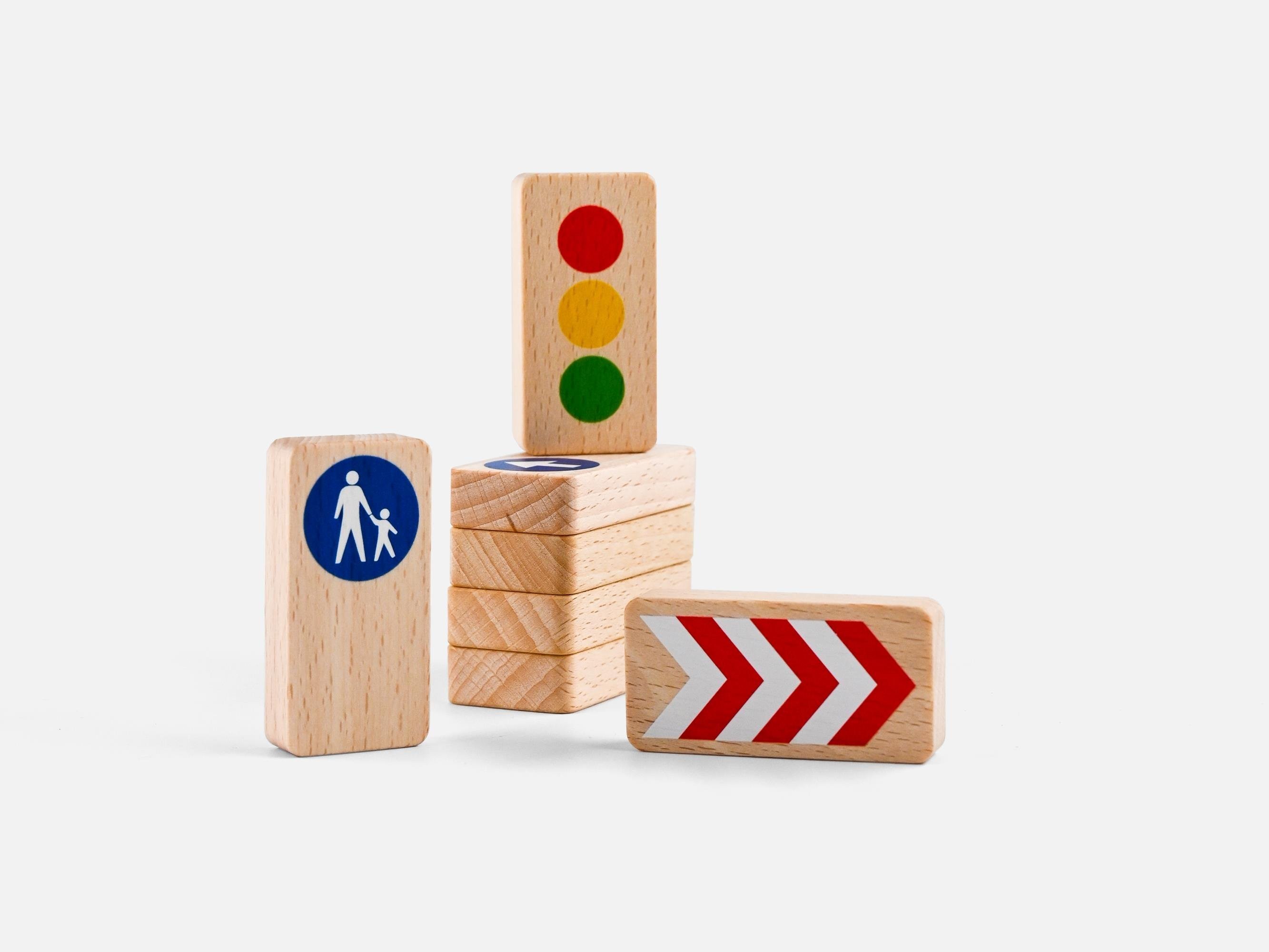 Waytoplay - Roadblocks Set Traffic Signs