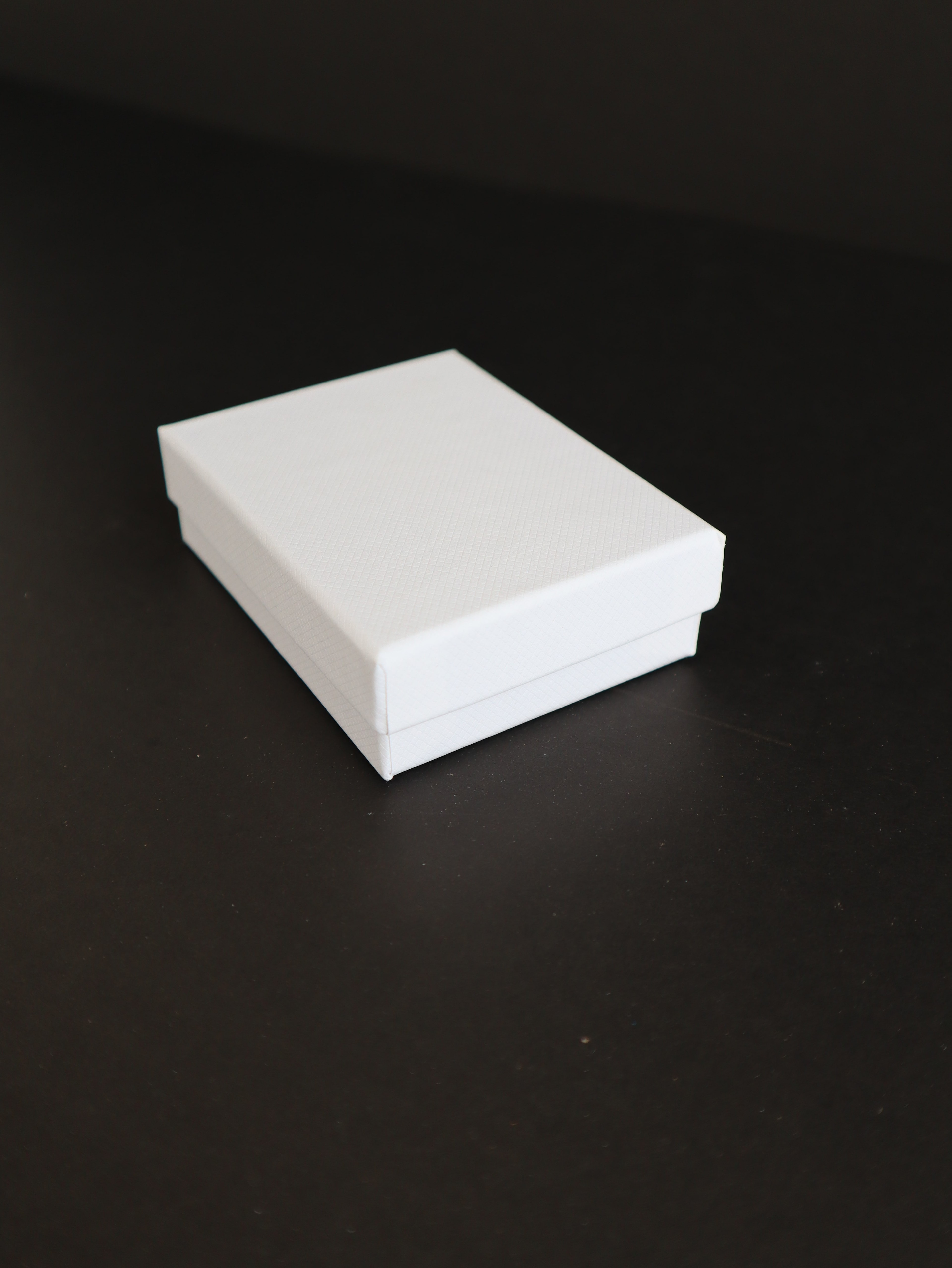 8x6x3 cm Doğa Dostu Beyaz Renkli Takı Kutusu