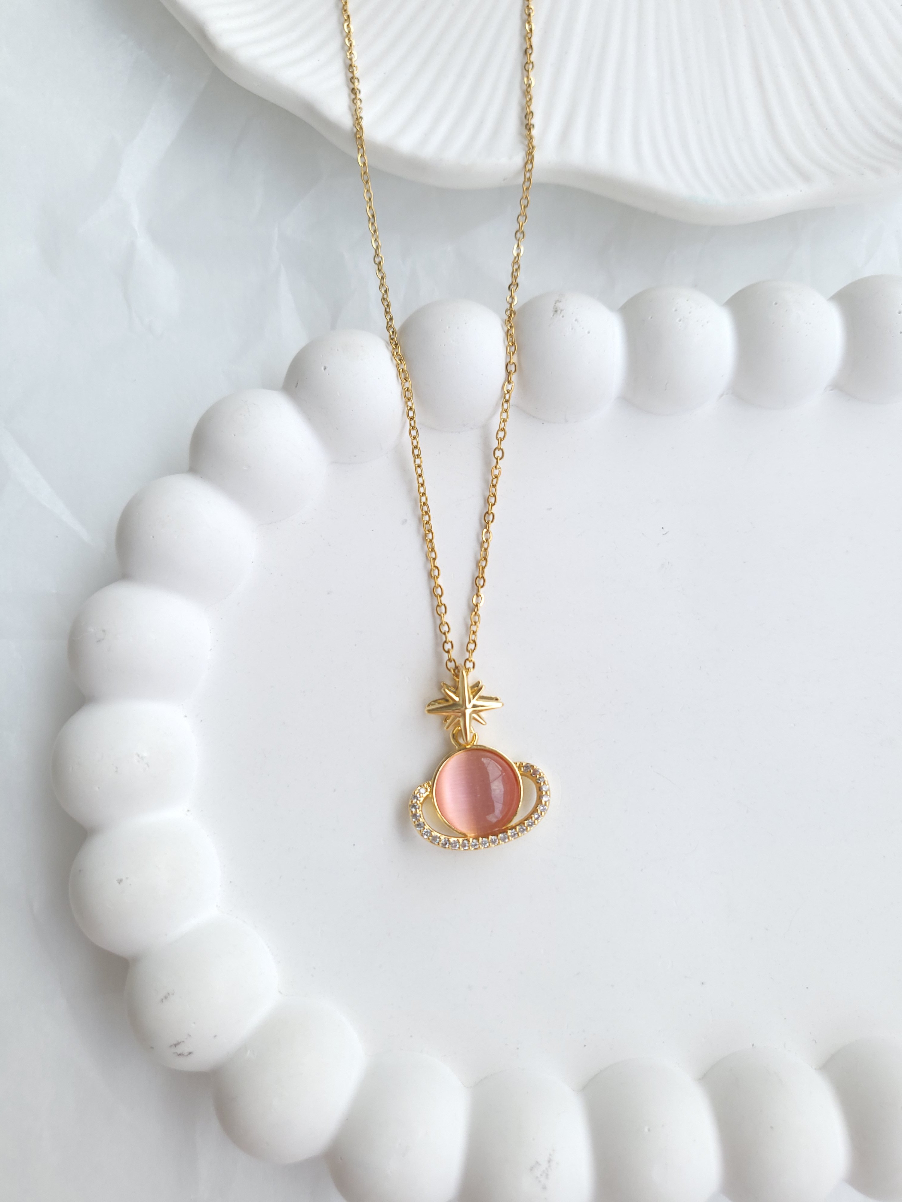 Çelik Gold Pembe Satürn Kolye
