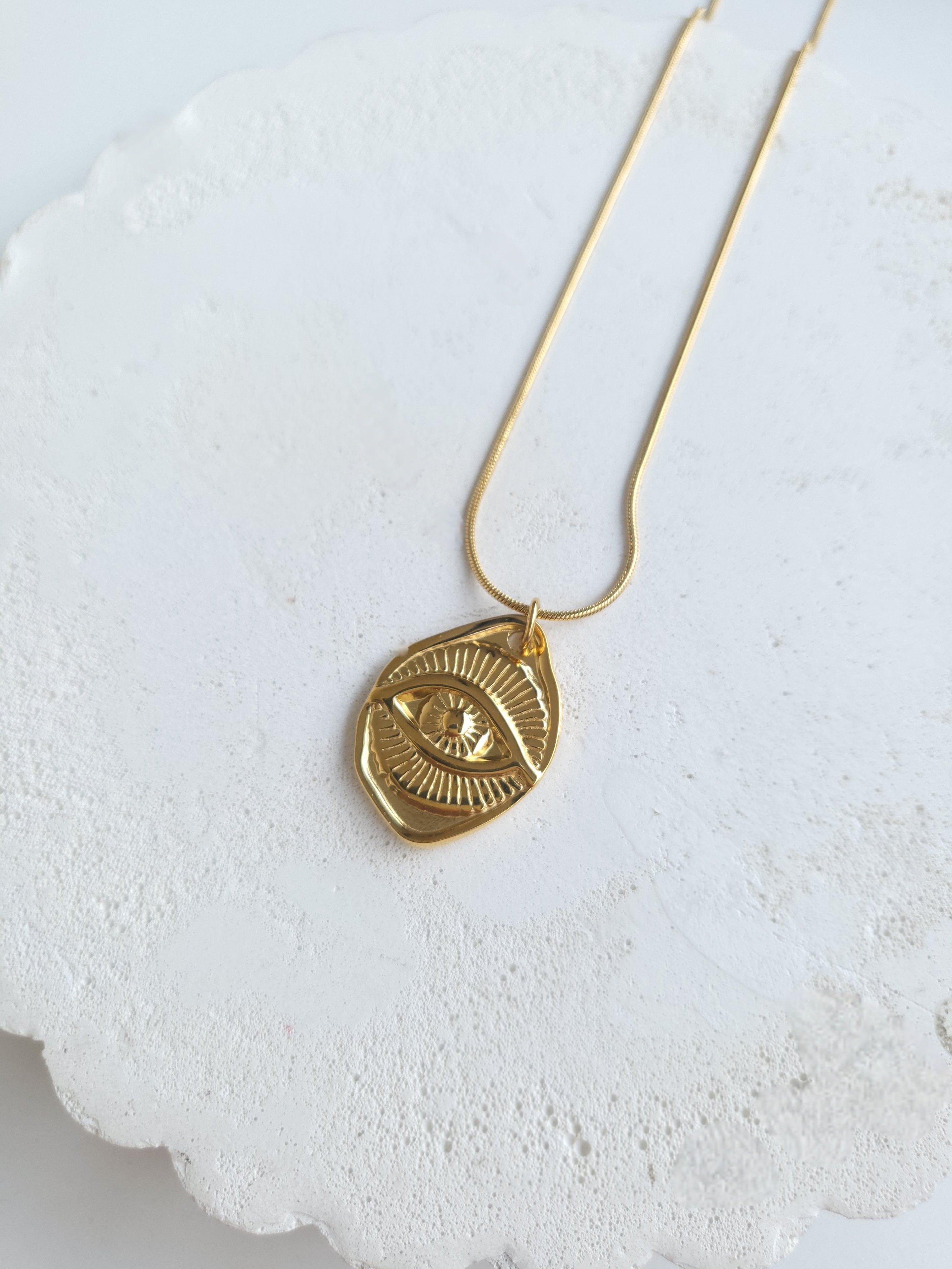 Çelik Gold Antik Göz Kolye