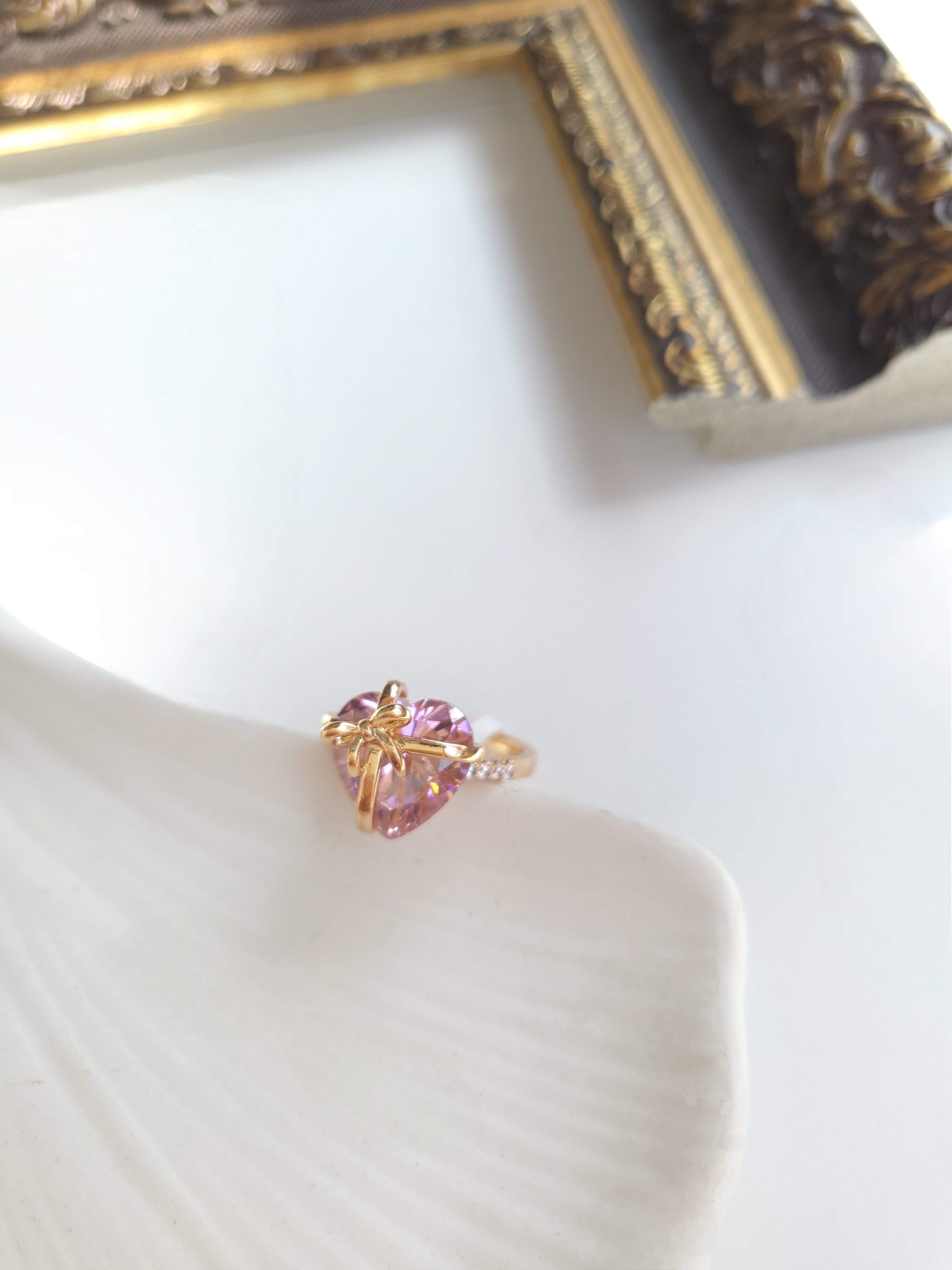 Xuping Rose Gold Pembe Kalpli Romantik Yüzük (6 Numara)