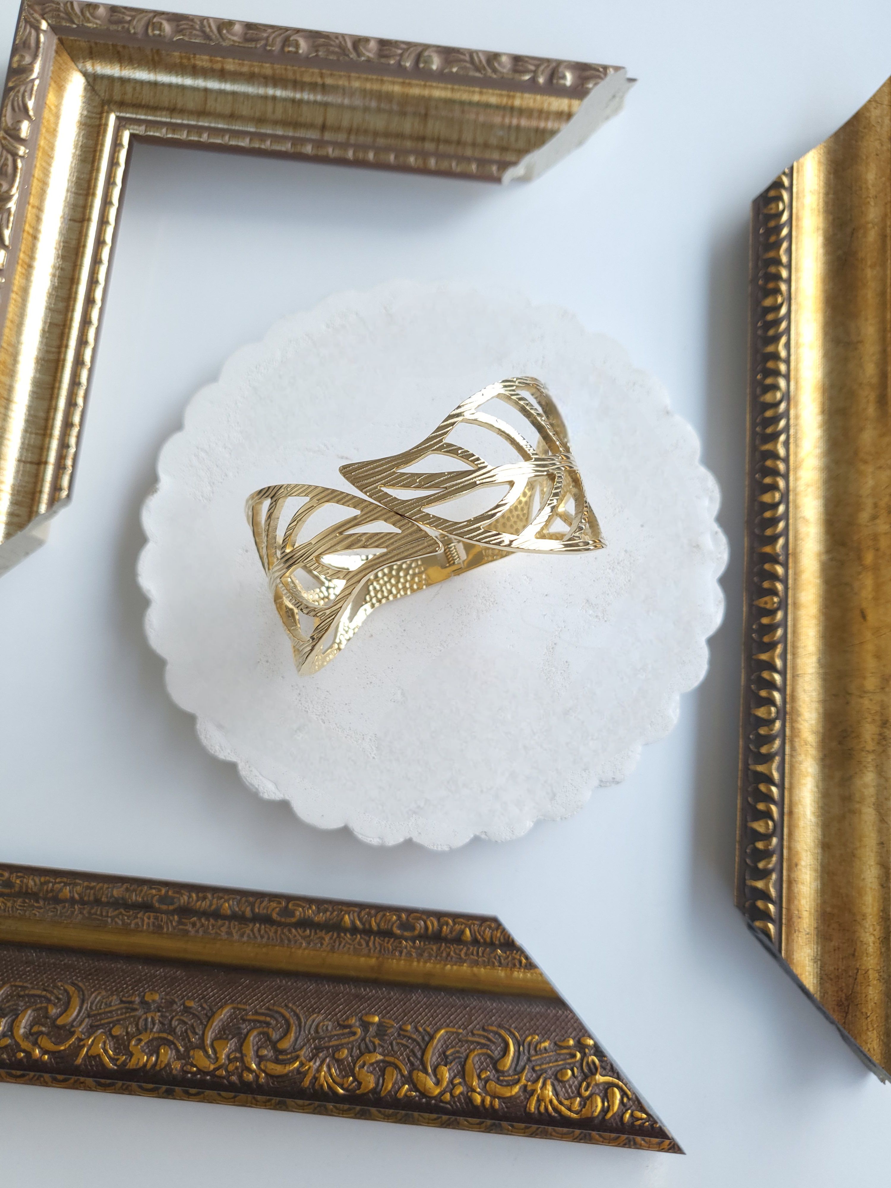 Çelik Gold Fashion Yaprak Kelepçe