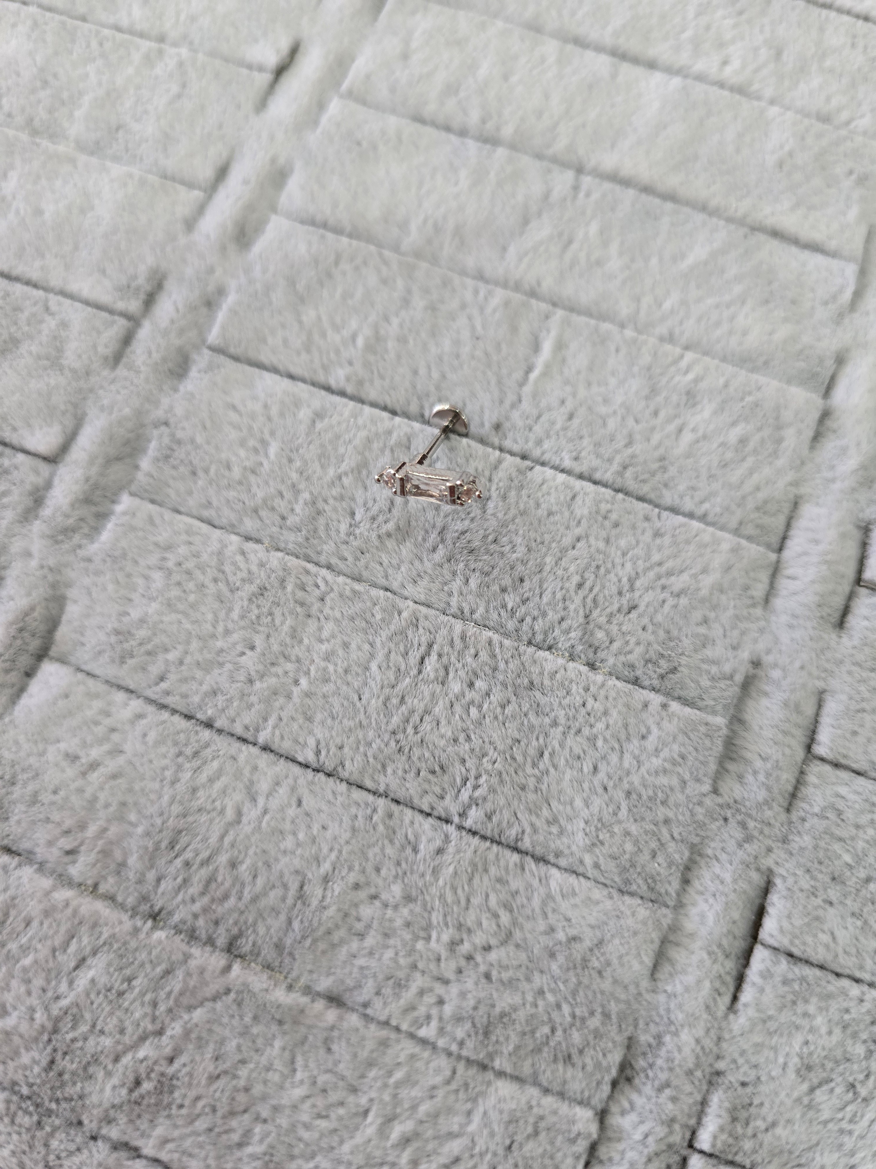 Çelik Silver Baget Tragus