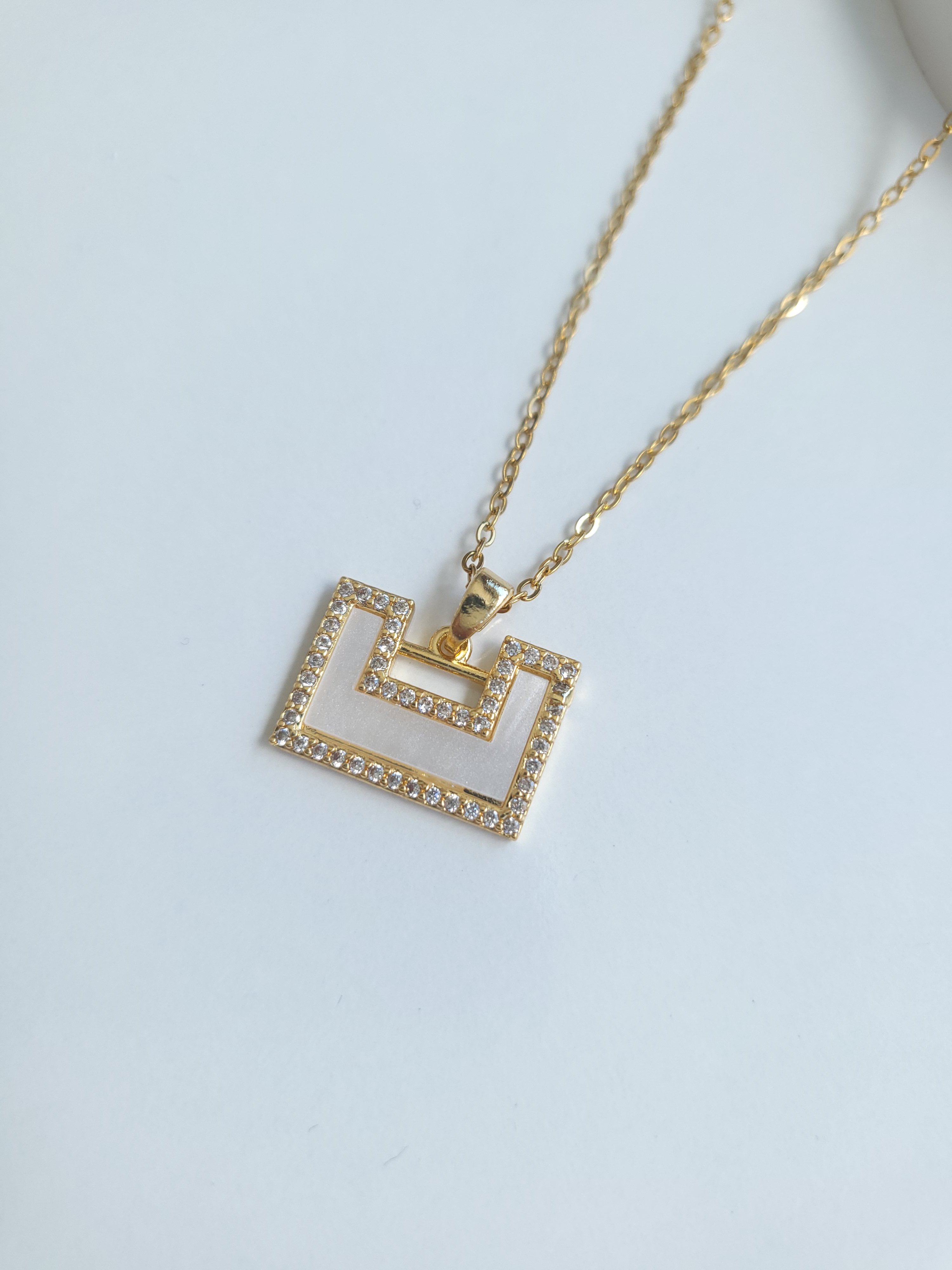 Çelik Gold Taşlı Sedef Kolye