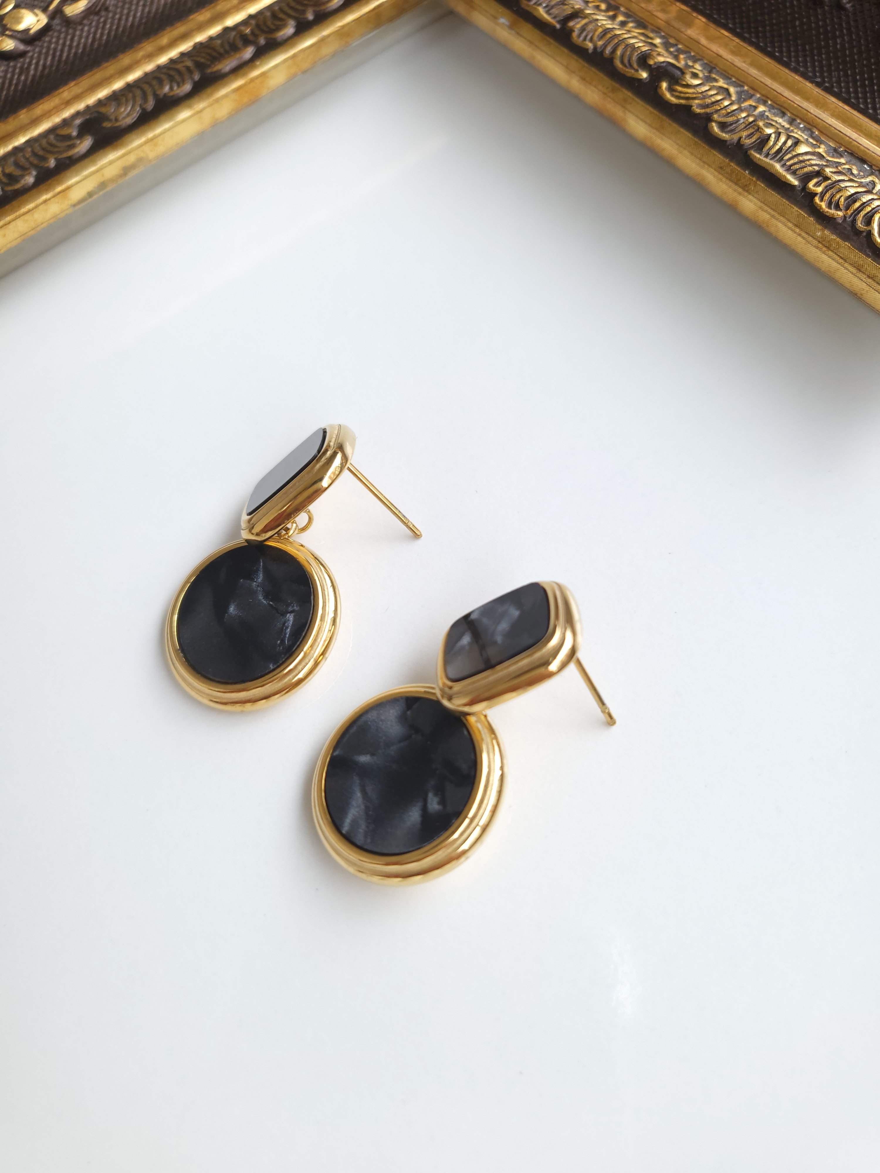 Çelik Gold Vintage Küpe
