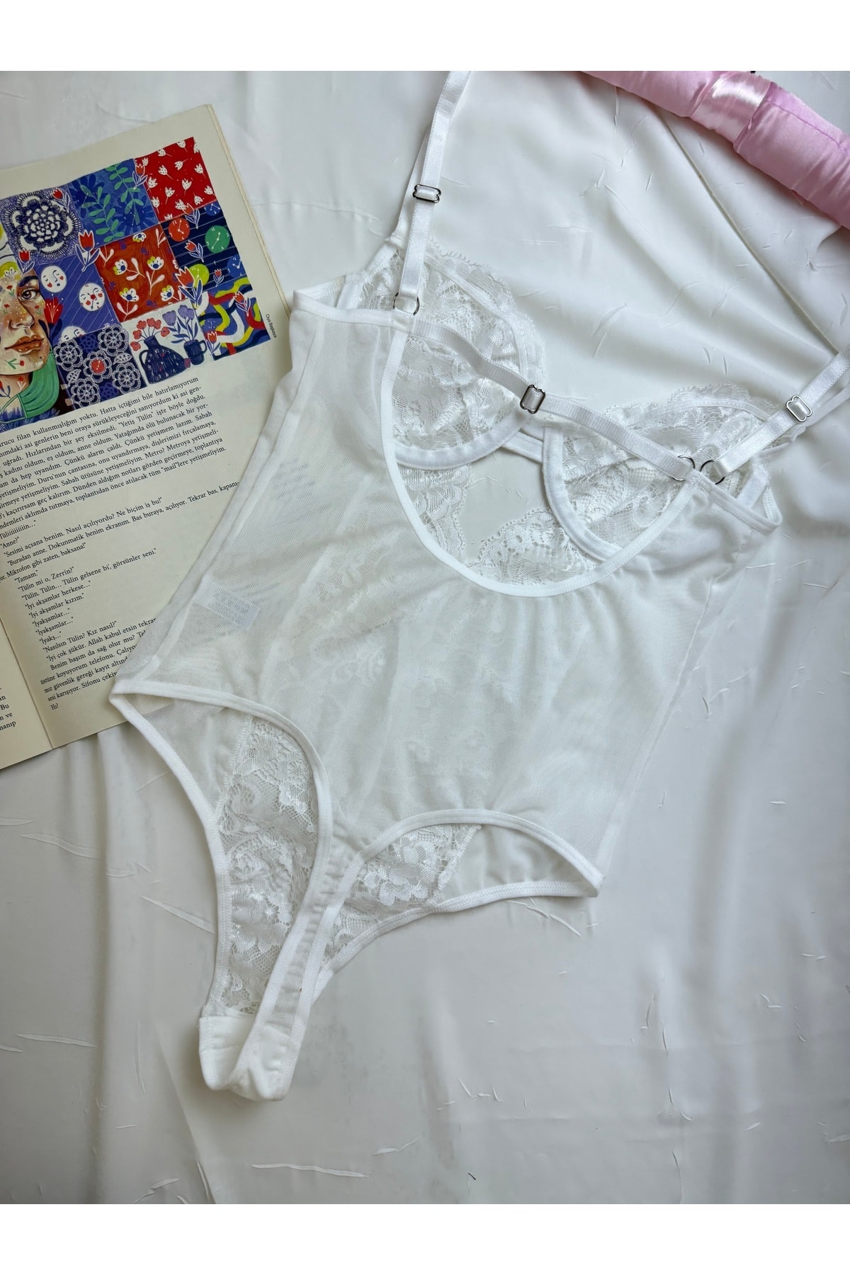 Bebe Mavi Dantelli Brode Balenli Kapsız Transparan Bodysuit - ekru dantel