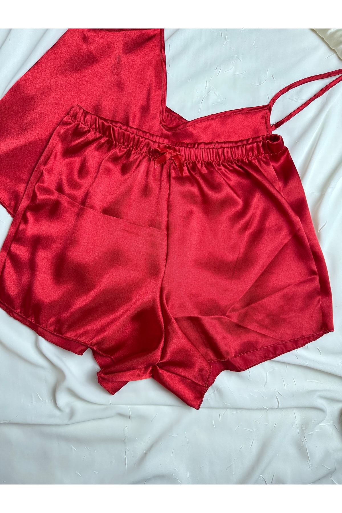 Ayarlanabilir Askılı Saten Pijama Takımı