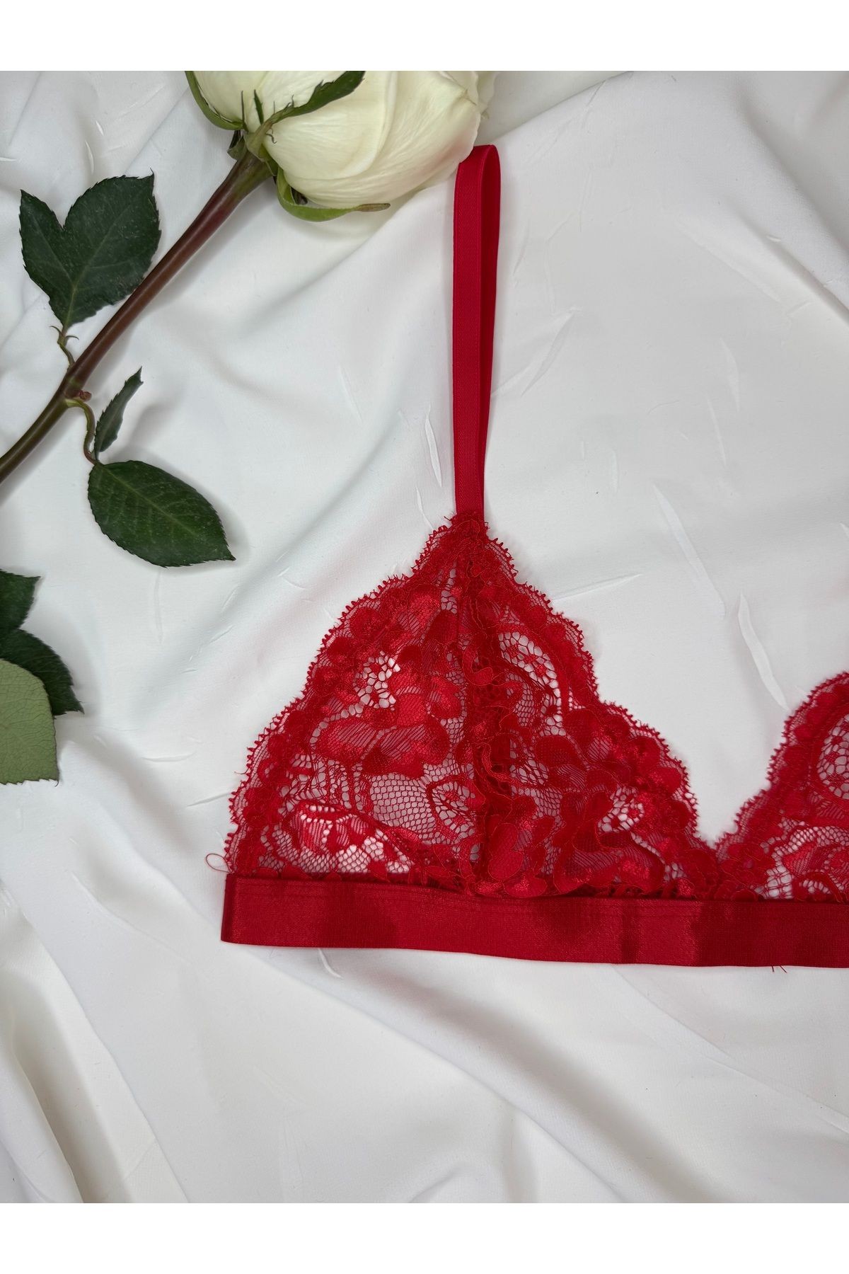 Kırmızı Dantelli Balensiz Aura Bralet Sütyen
