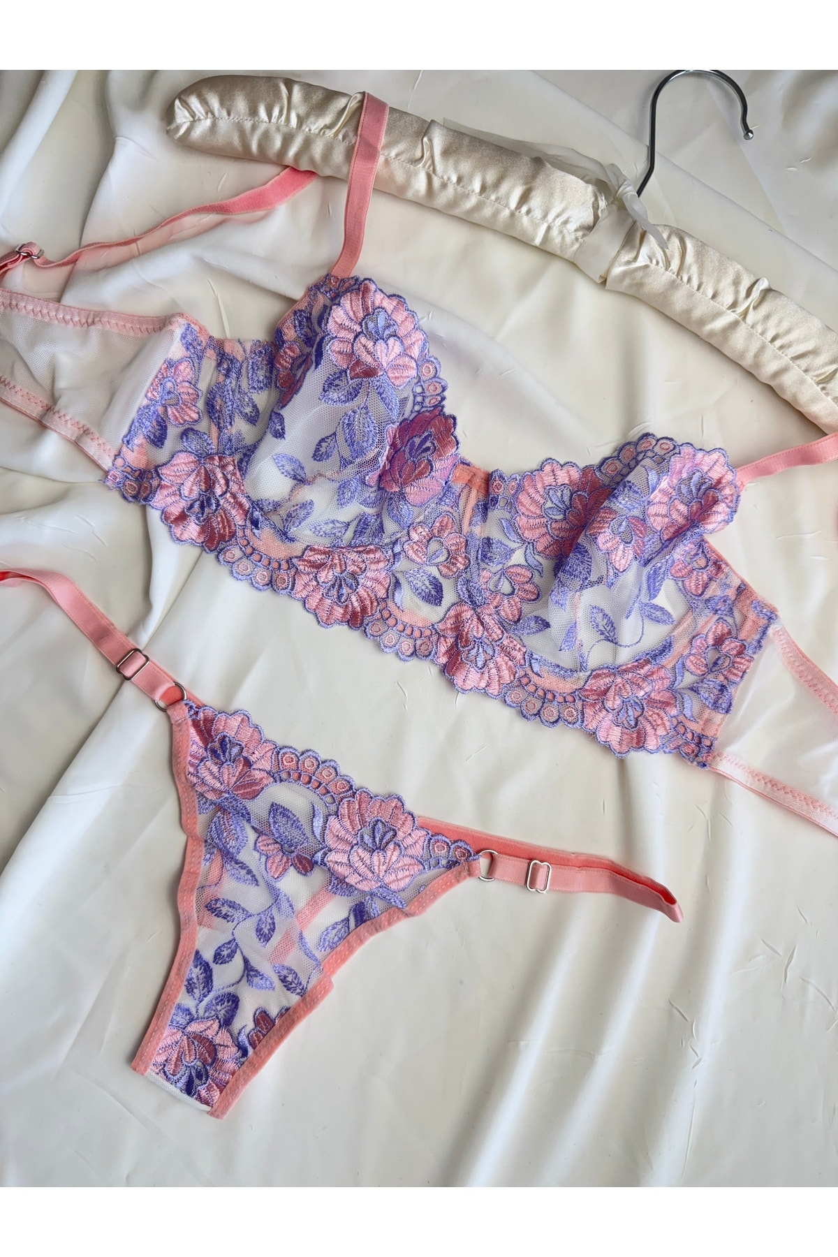 Desenli Transparan Bralet Takım - pudra lila