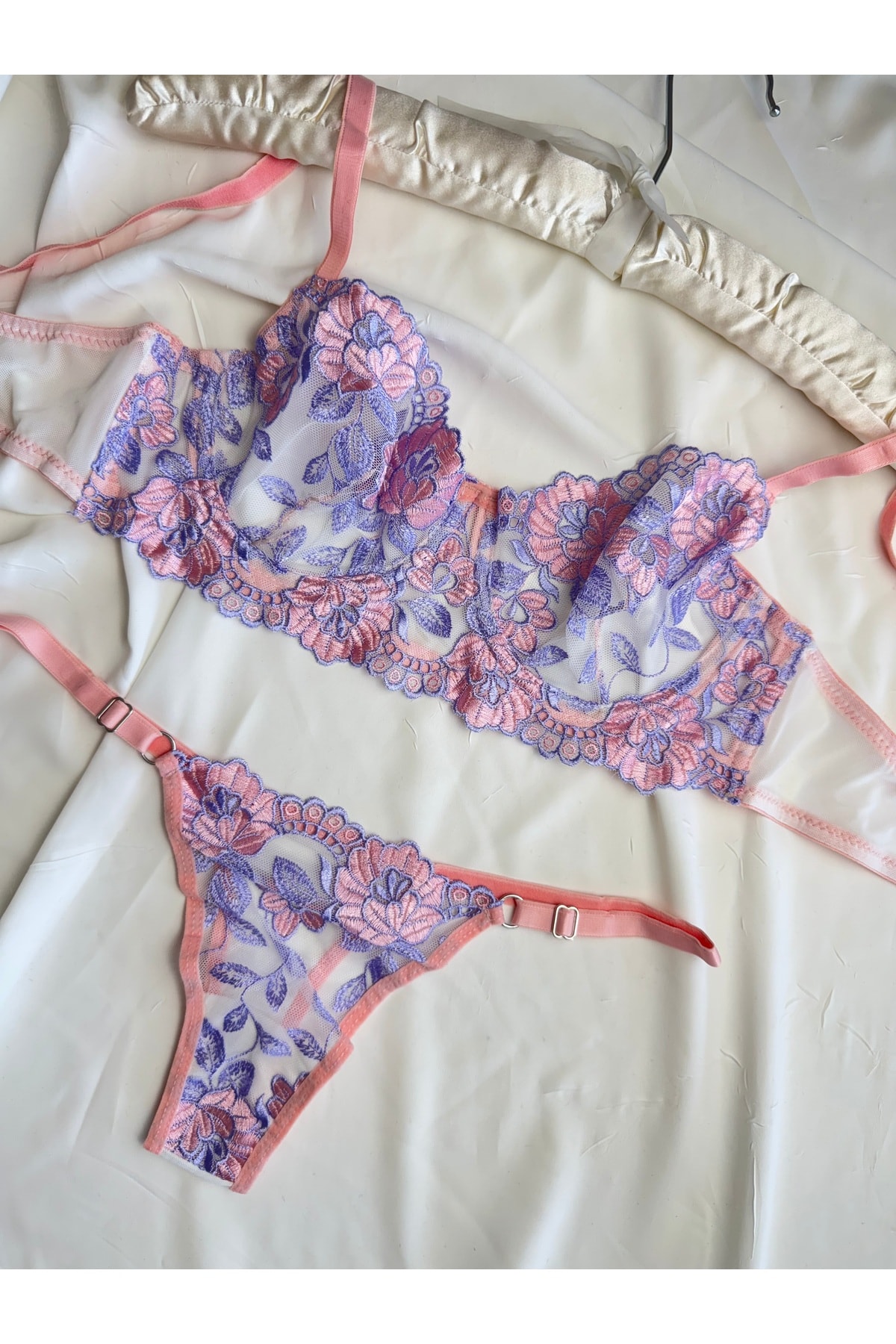 Desenli Transparan Bralet Takım - pudra lila