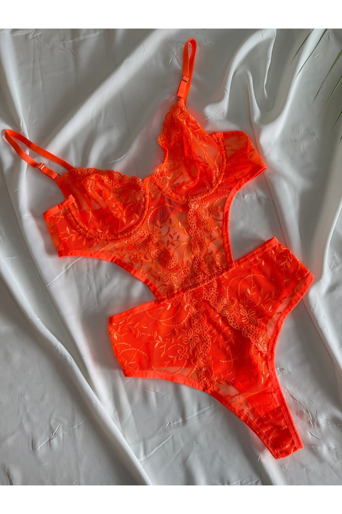 Bebe Mavi Dantelli Brode Balenli Kapsız Transparan Bodysuit - turuncu