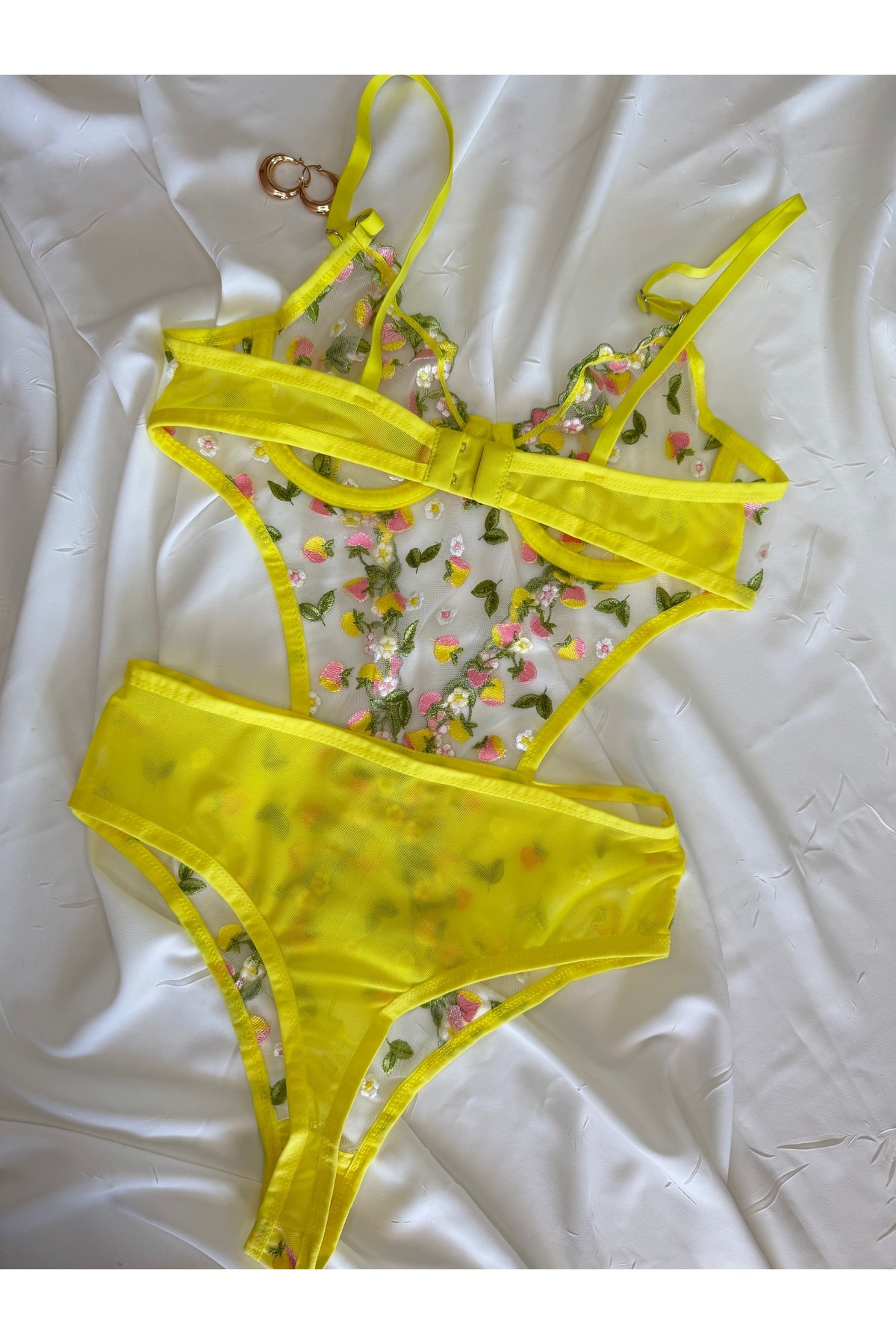 Bebe Mavi Dantelli Brode Balenli Kapsız Transparan Bodysuit - sarı