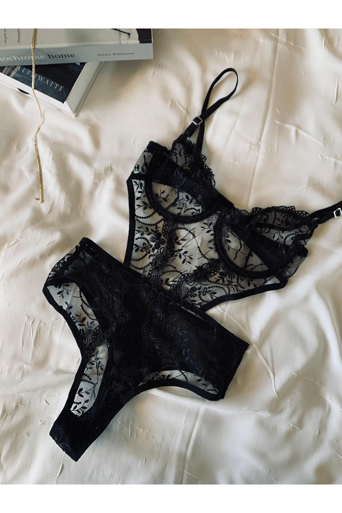 Bebe Mavi Dantelli Brode Balenli Kapsız Transparan Bodysuit - siyah