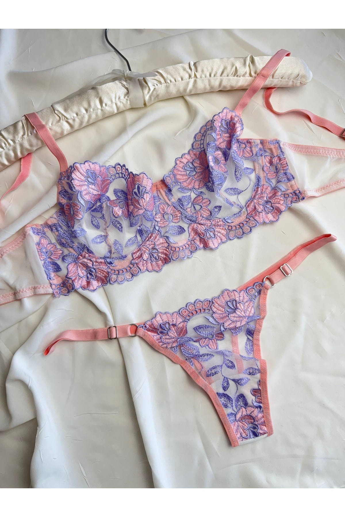 Desenli Transparan Bralet Takım - pudra lila