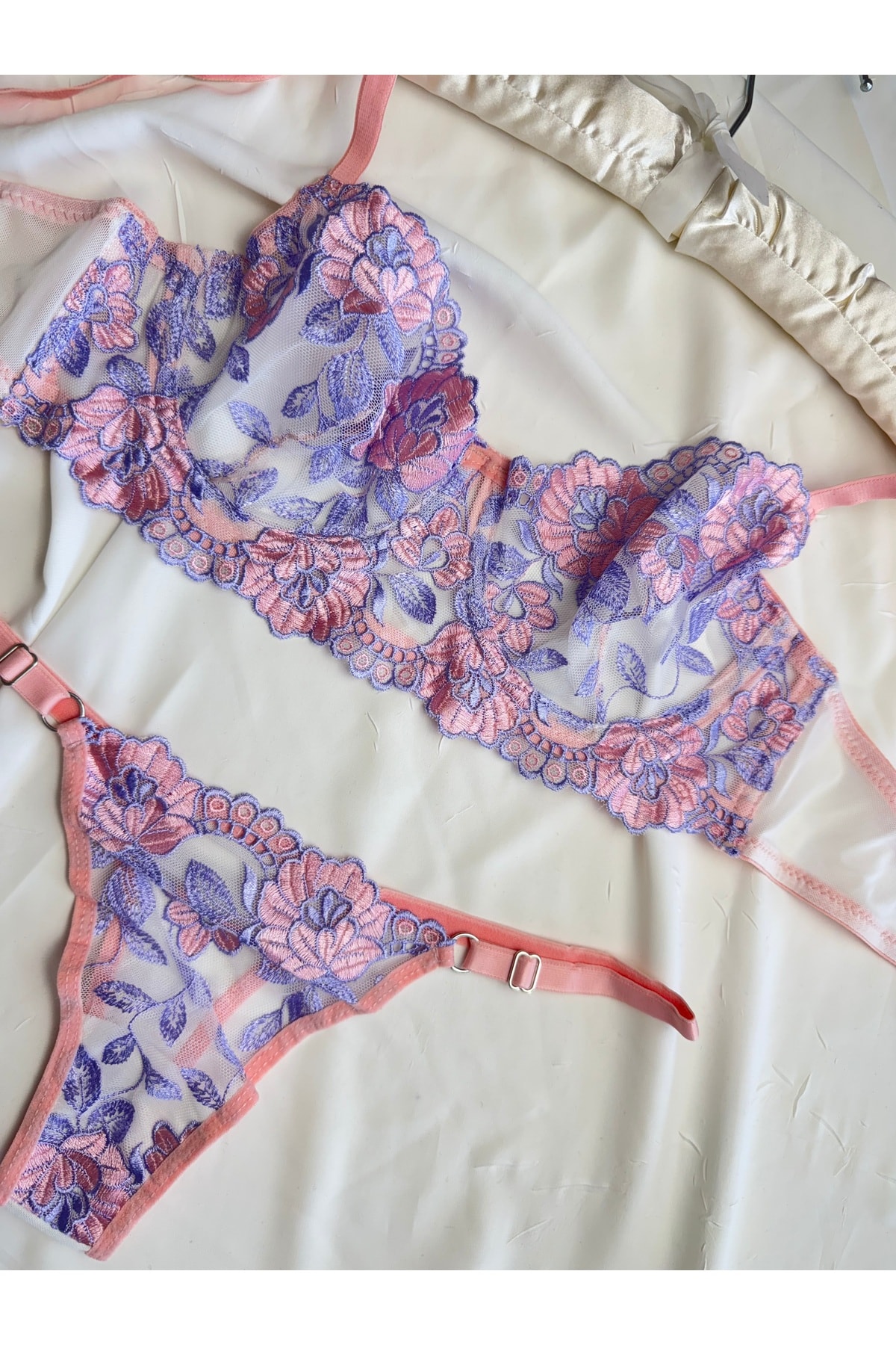 Desenli Transparan Bralet Takım - pudra lila
