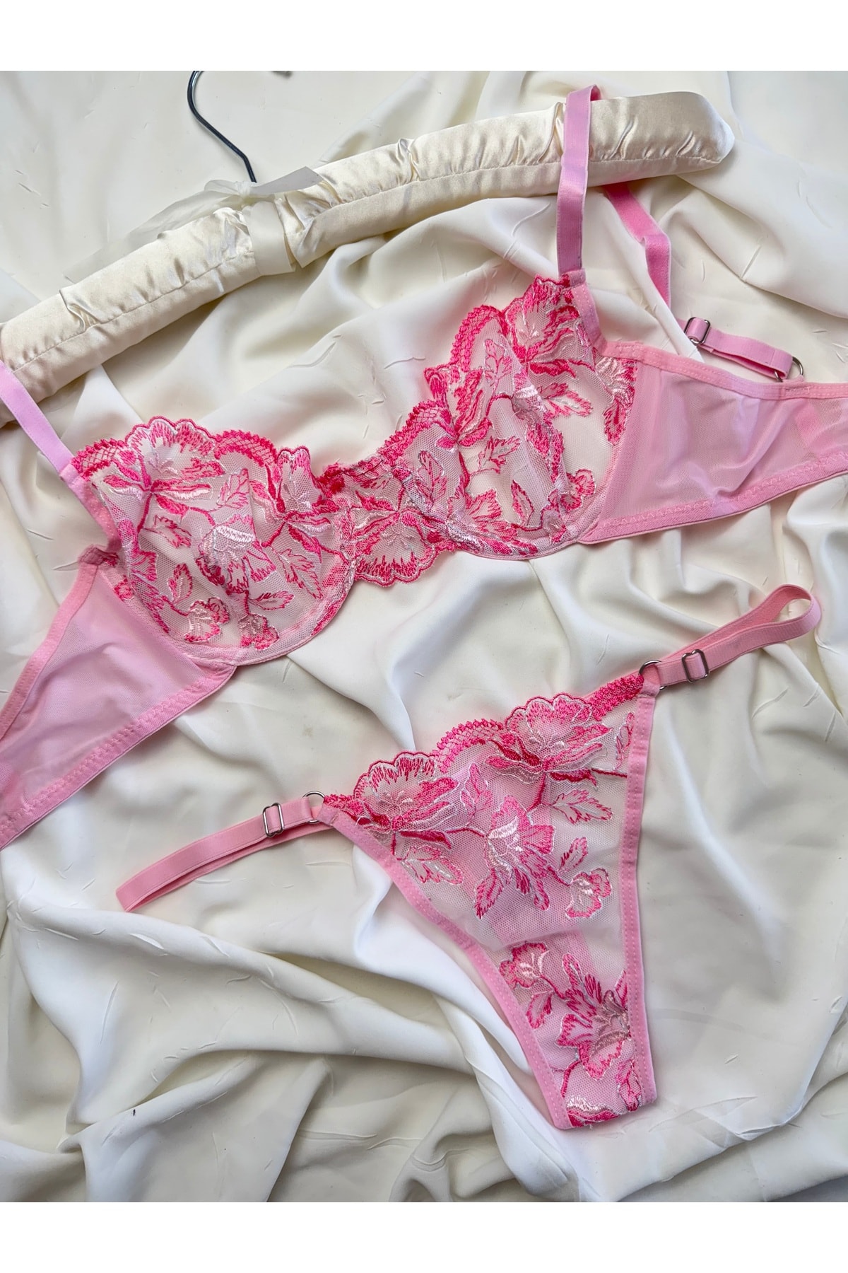Desenli Transparan Bralet Takım - pembe