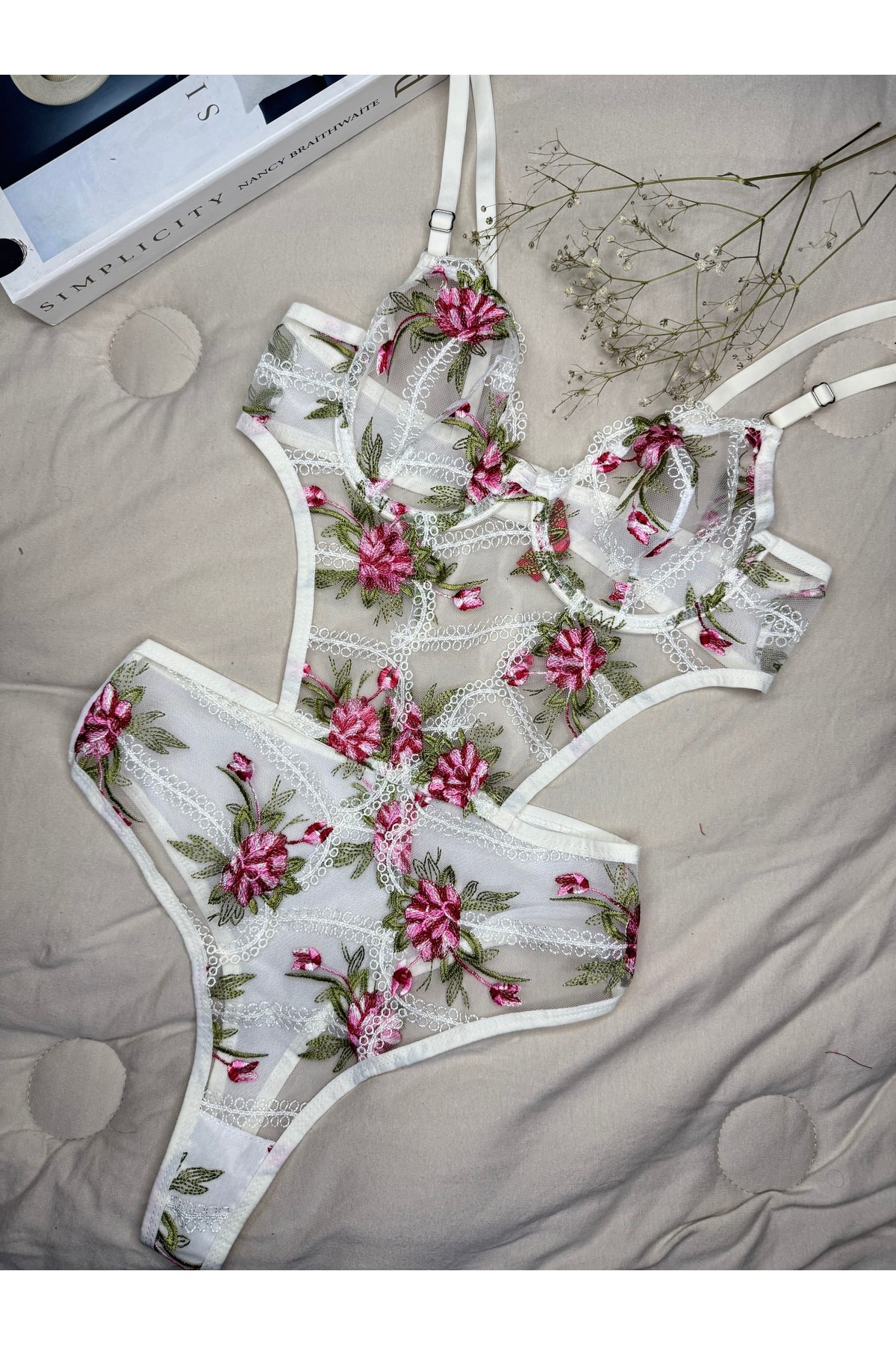 Bebe Mavi Dantelli Brode Balenli Kapsız Transparan Bodysuit - ekru pembe