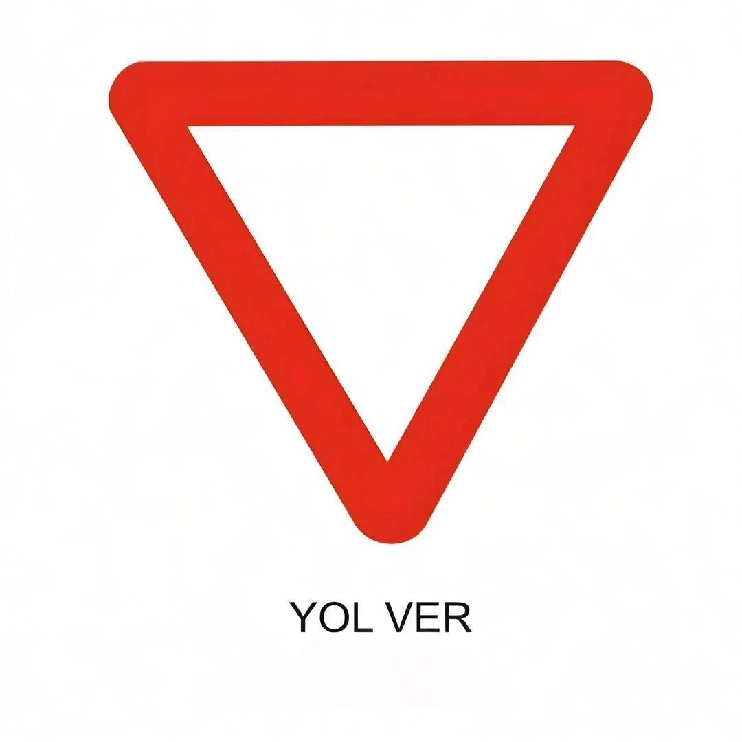 Yol Ver Trafik Levhası