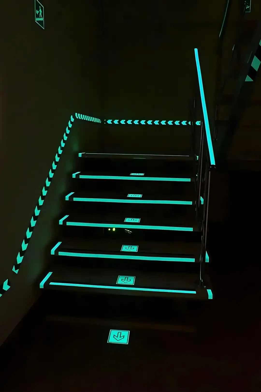 Karanlıkta Işık Veren Fosforlu Bant (5m)