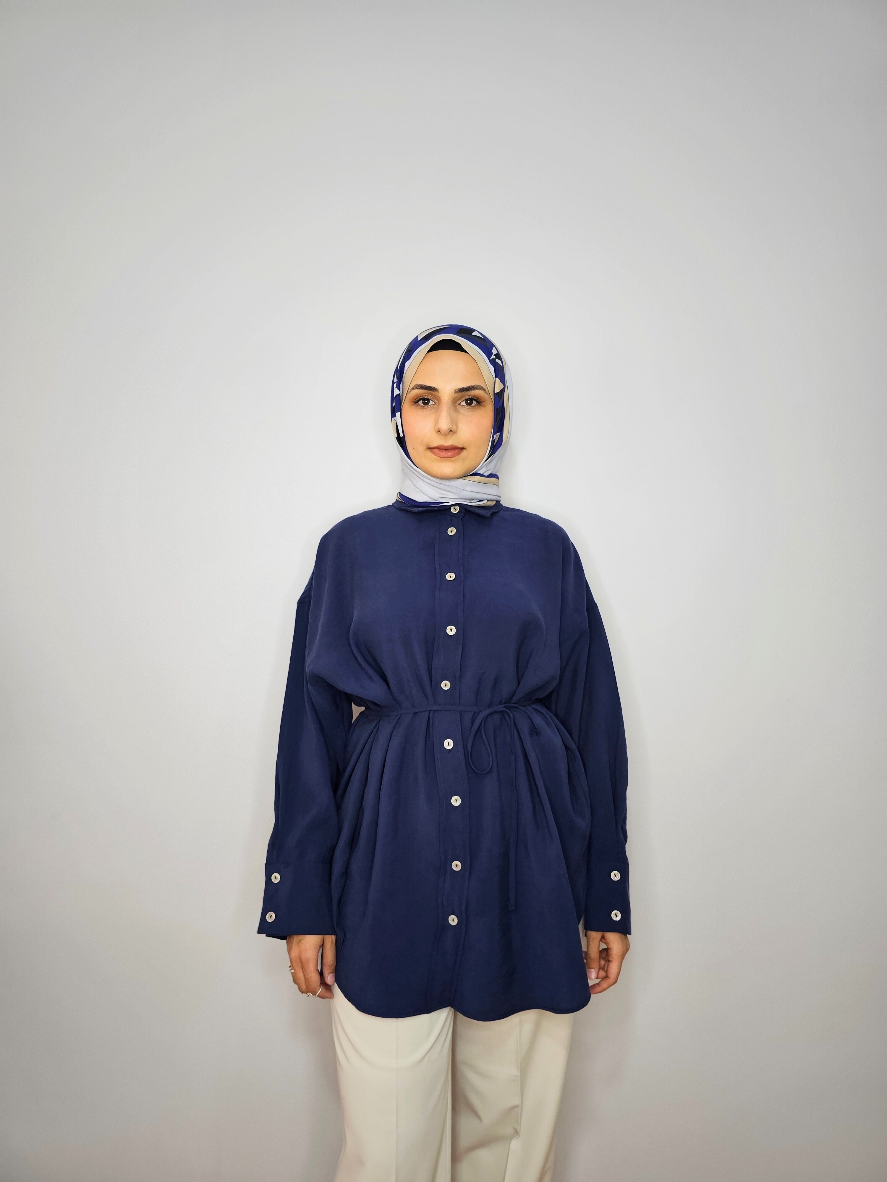 Oversize Modal Kadın Gömlek – Kemerli, Sedef Düğmeli - Modal Gömlek Saks Mavisi