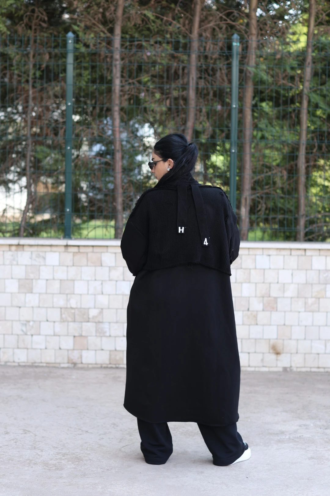 Triko Detaylı Hırka-Siyah