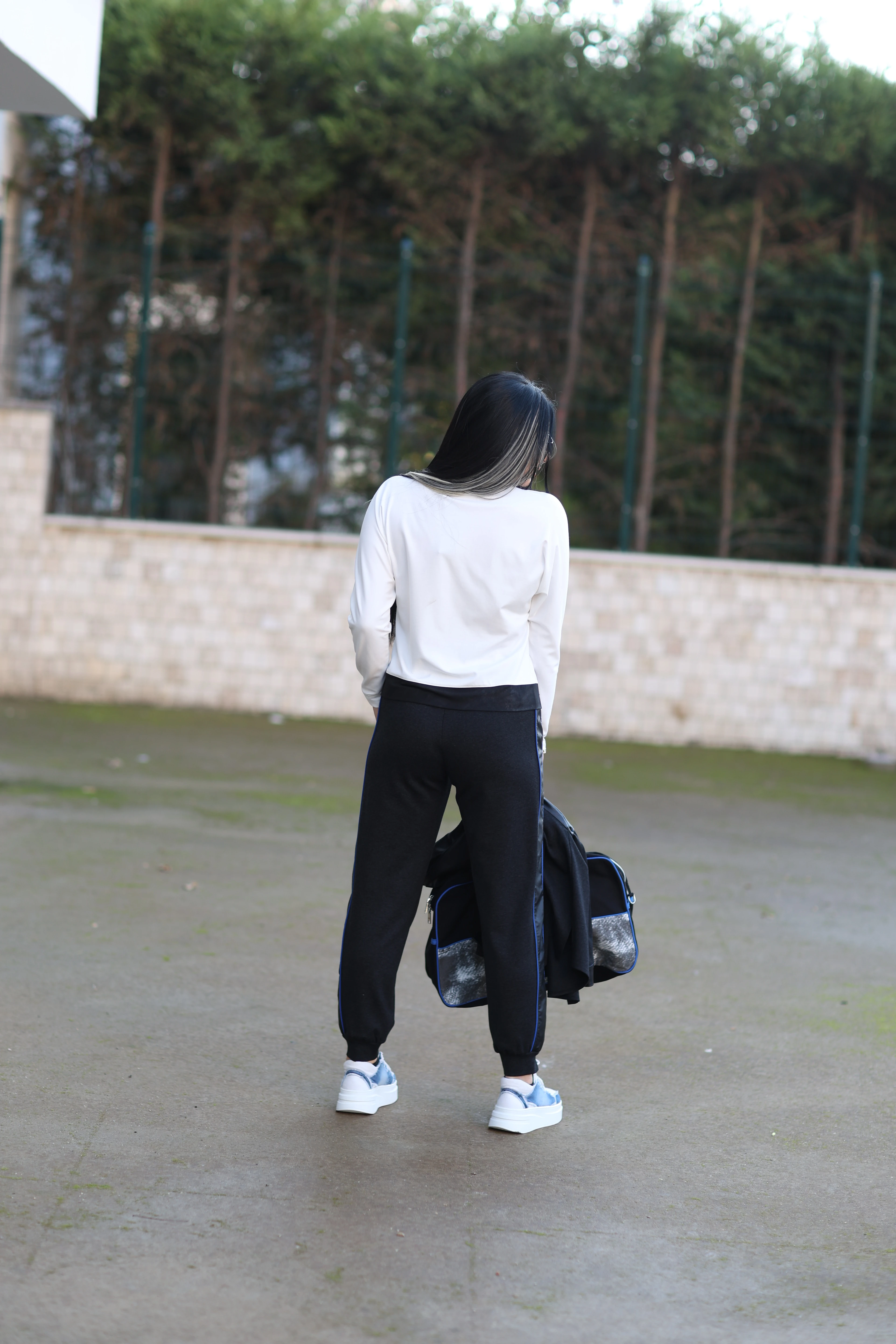 Kasha Kemik Detaylı T-shirt-Beyaz