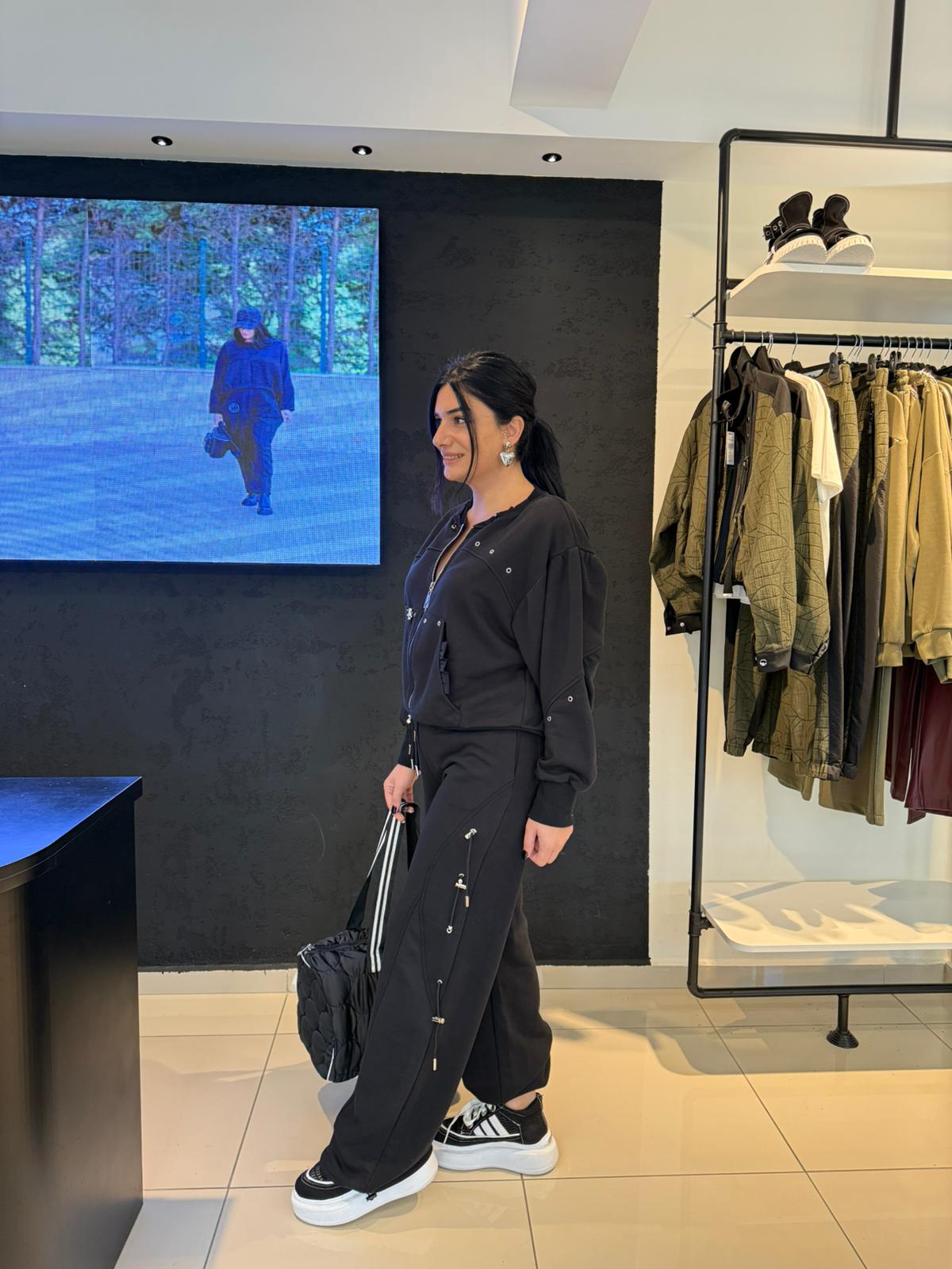 Fermuarlı Tasarım Sweatshirt-Siyah