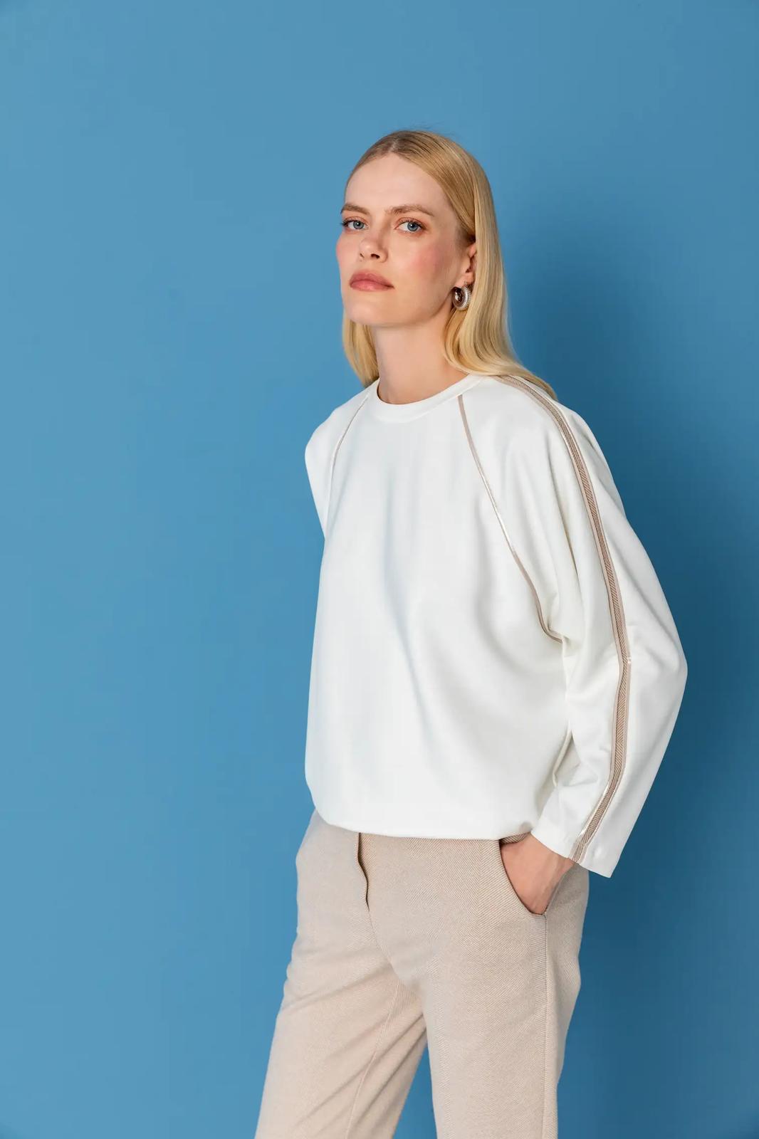 Kemik Modal Kumaş Garnili Bluz