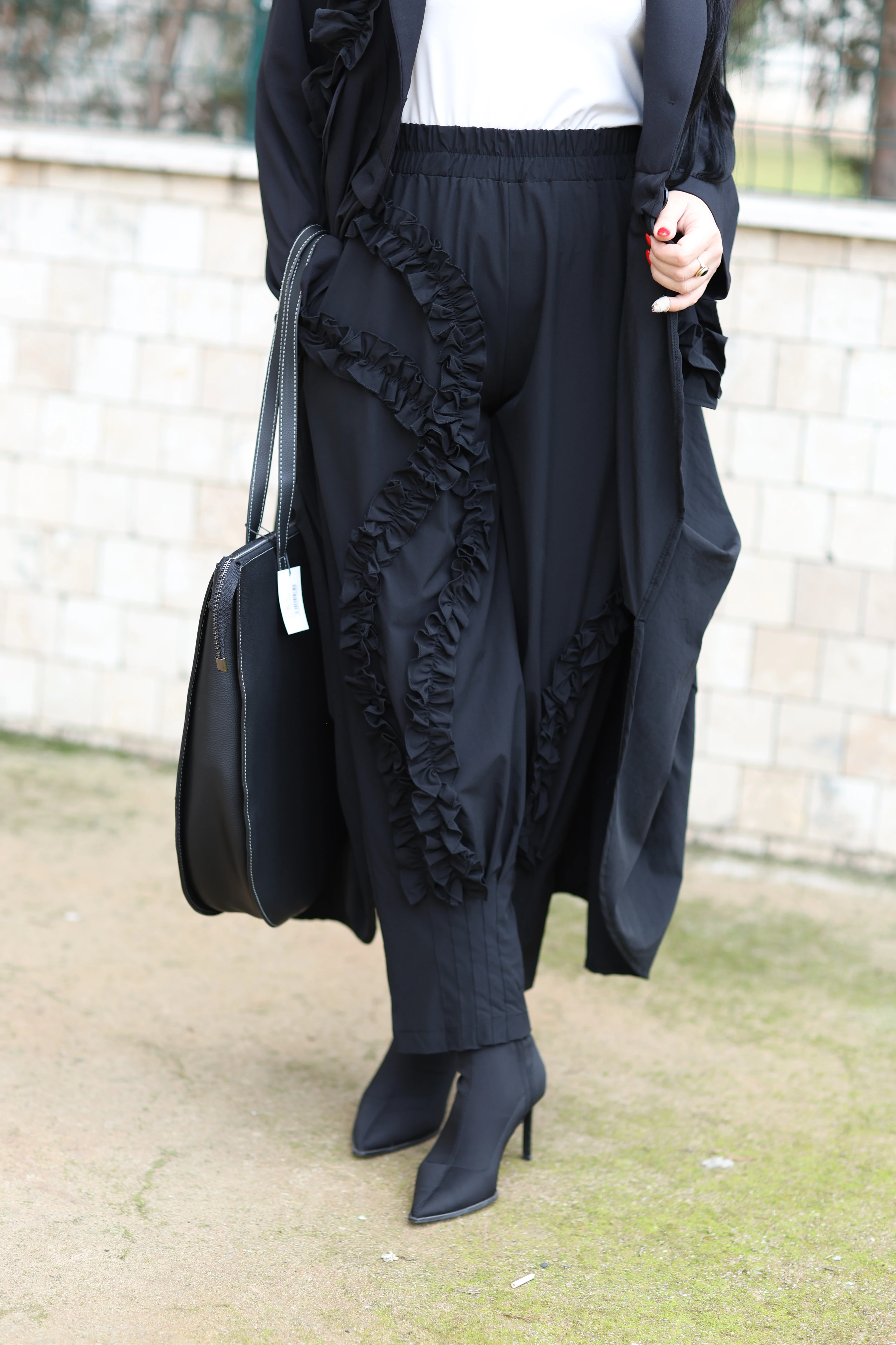 H4 Belden Lastikli Tasarım Pantolon-Siyah