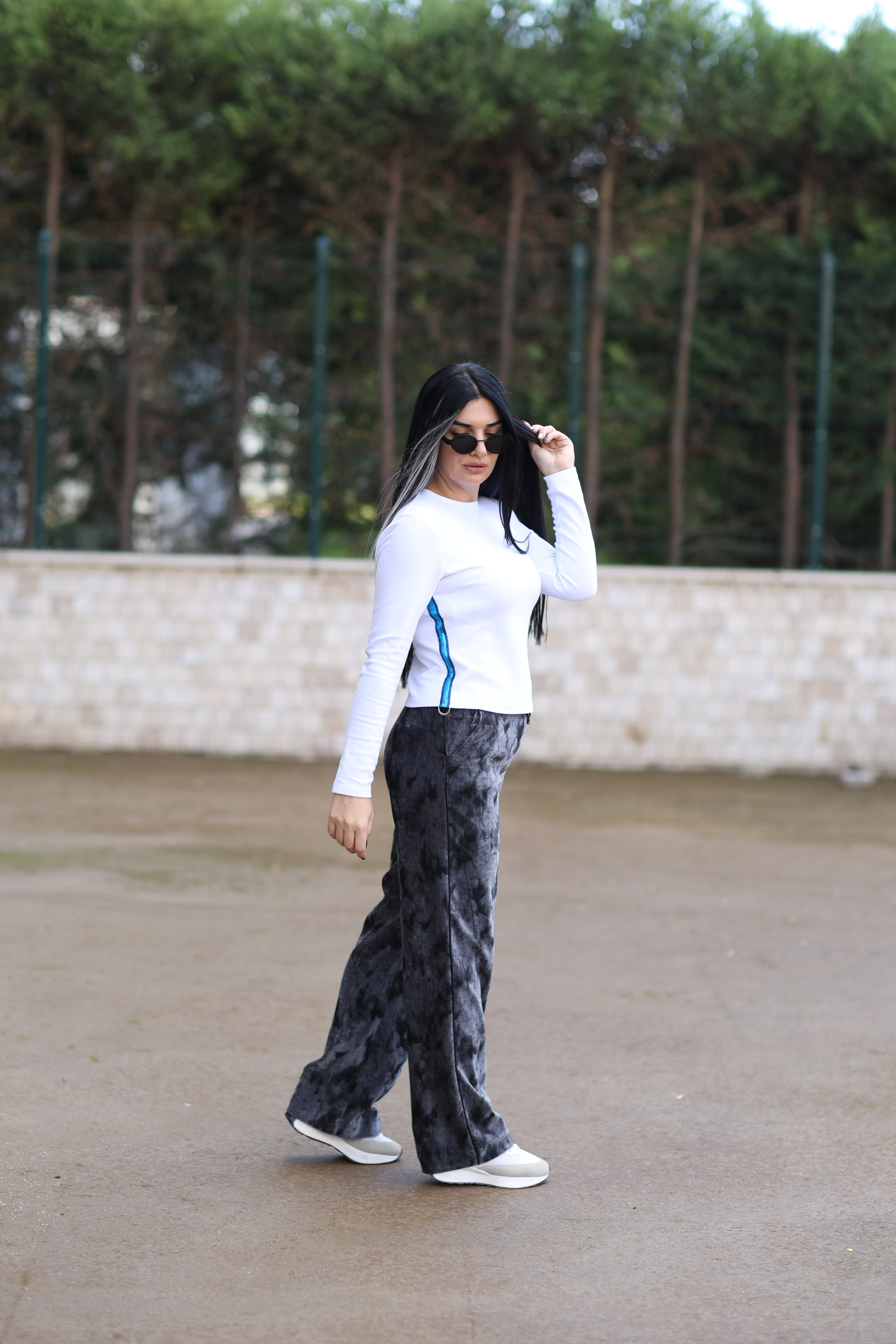 Toka Detaylı Tasarım Bluz-Beyaz