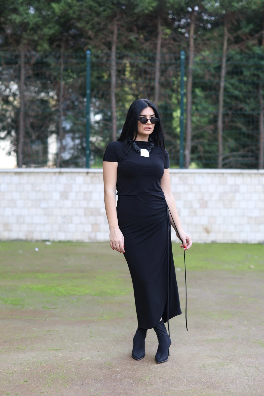 Nilmark Yırtmaçlı Tasarım Etek-Siyah