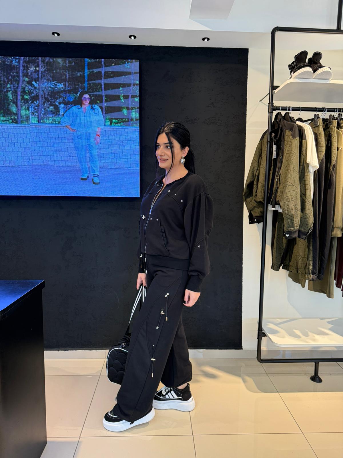 Fermuarlı Tasarım Sweatshirt-Siyah