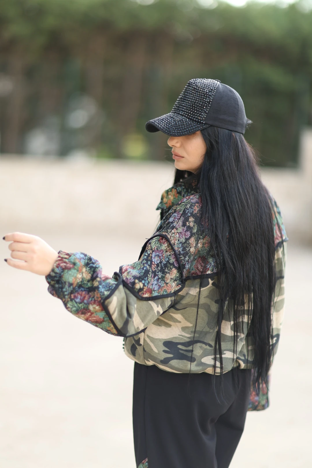 Kamuflaj Detaylı Tasarım Mont-Çokrenkli