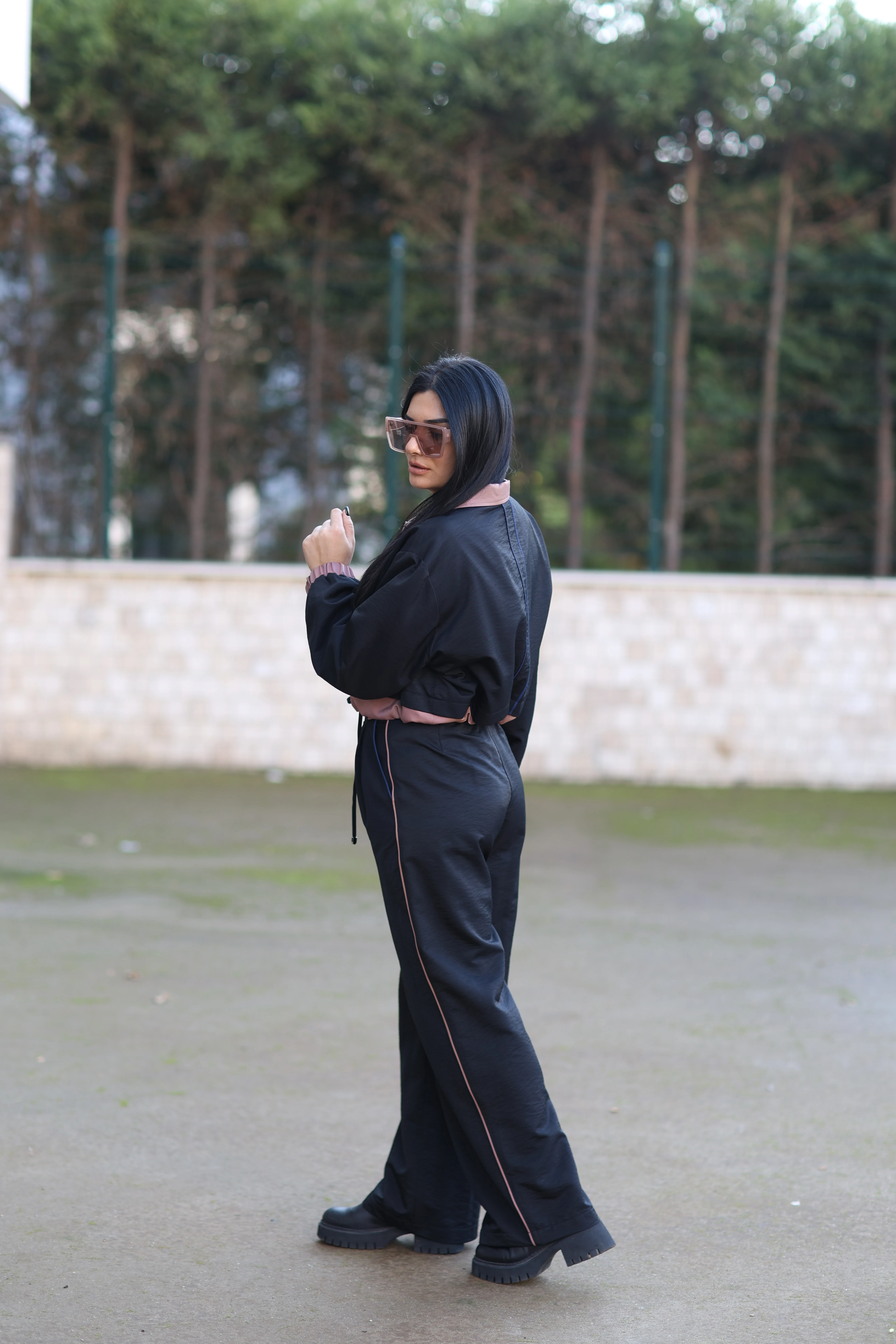 Kasha Bol Paça Kemer Detaylı Pantolon-Siyah